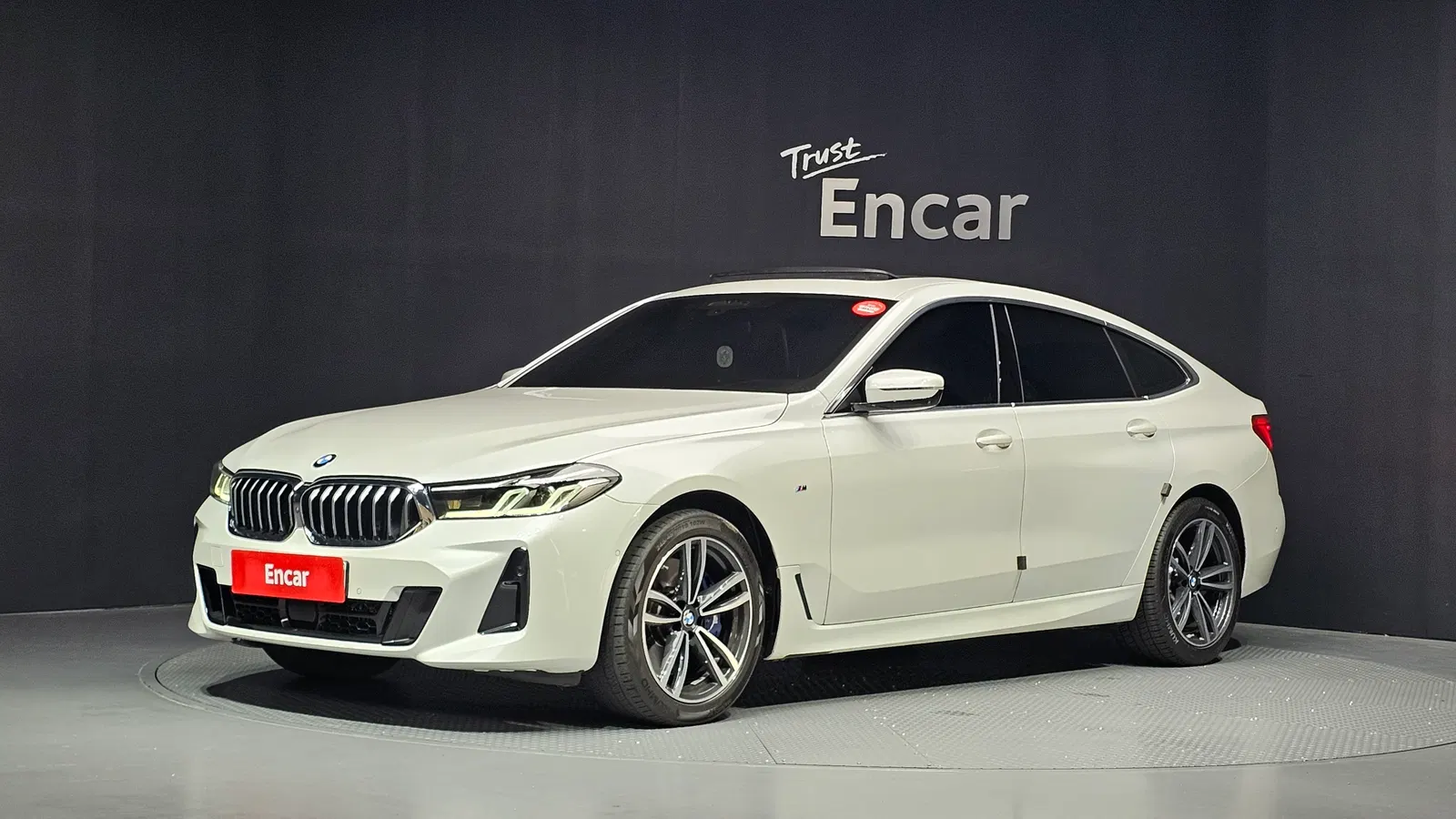 BMW Série 6 GT (G32) 630i xDrive M Sport 2021 — photo 1 sur 33