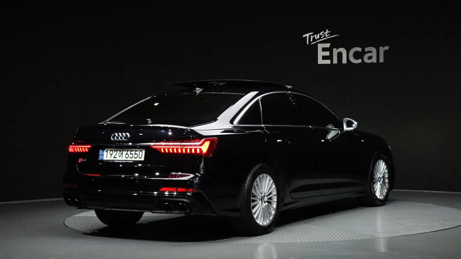 Audi A6 (C8) 45 TFSI Premium 2020 — photo 1 sur 37
