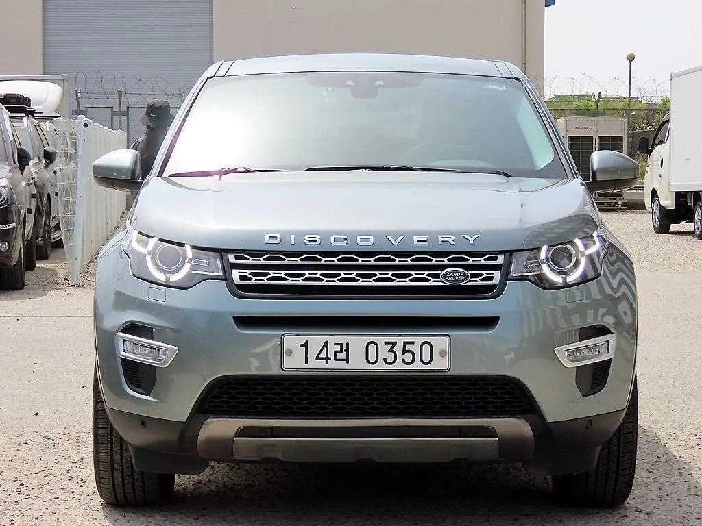 Land Rover Discovery Sport 2.0 TD4 HSE Luxury 2016 — photo 1 sur 26