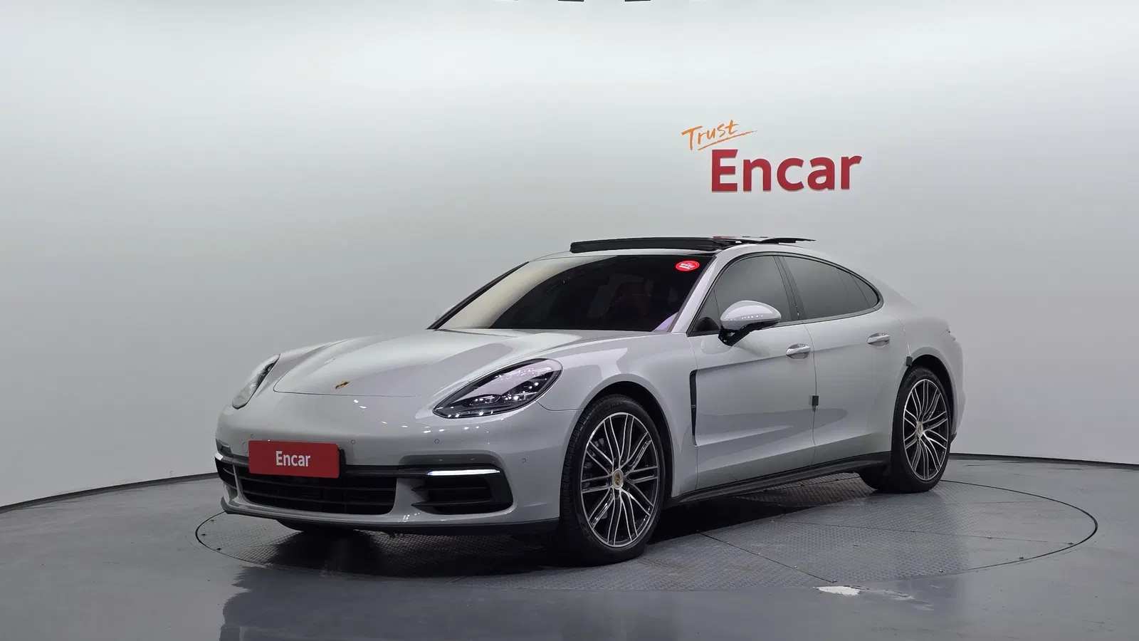 Porsche Panamera (971) 3.0 AWD 2018 — photo 1 sur 34