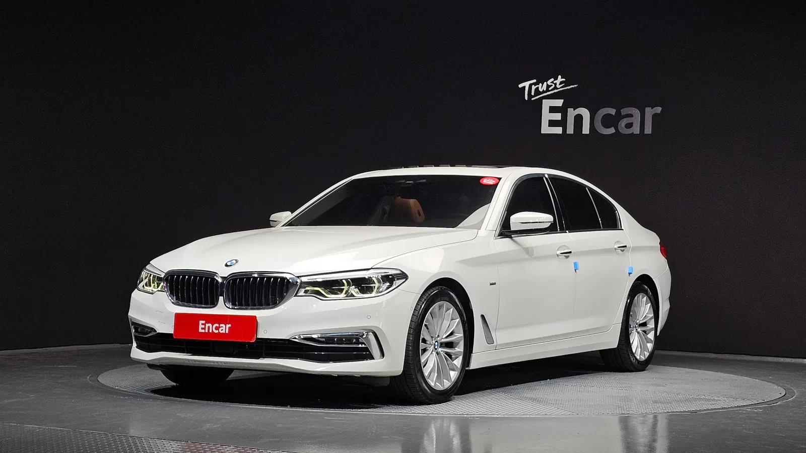 BMW Série 5 (G30) 520d Luxury Special Edition 2018 — photo 1 sur 33
