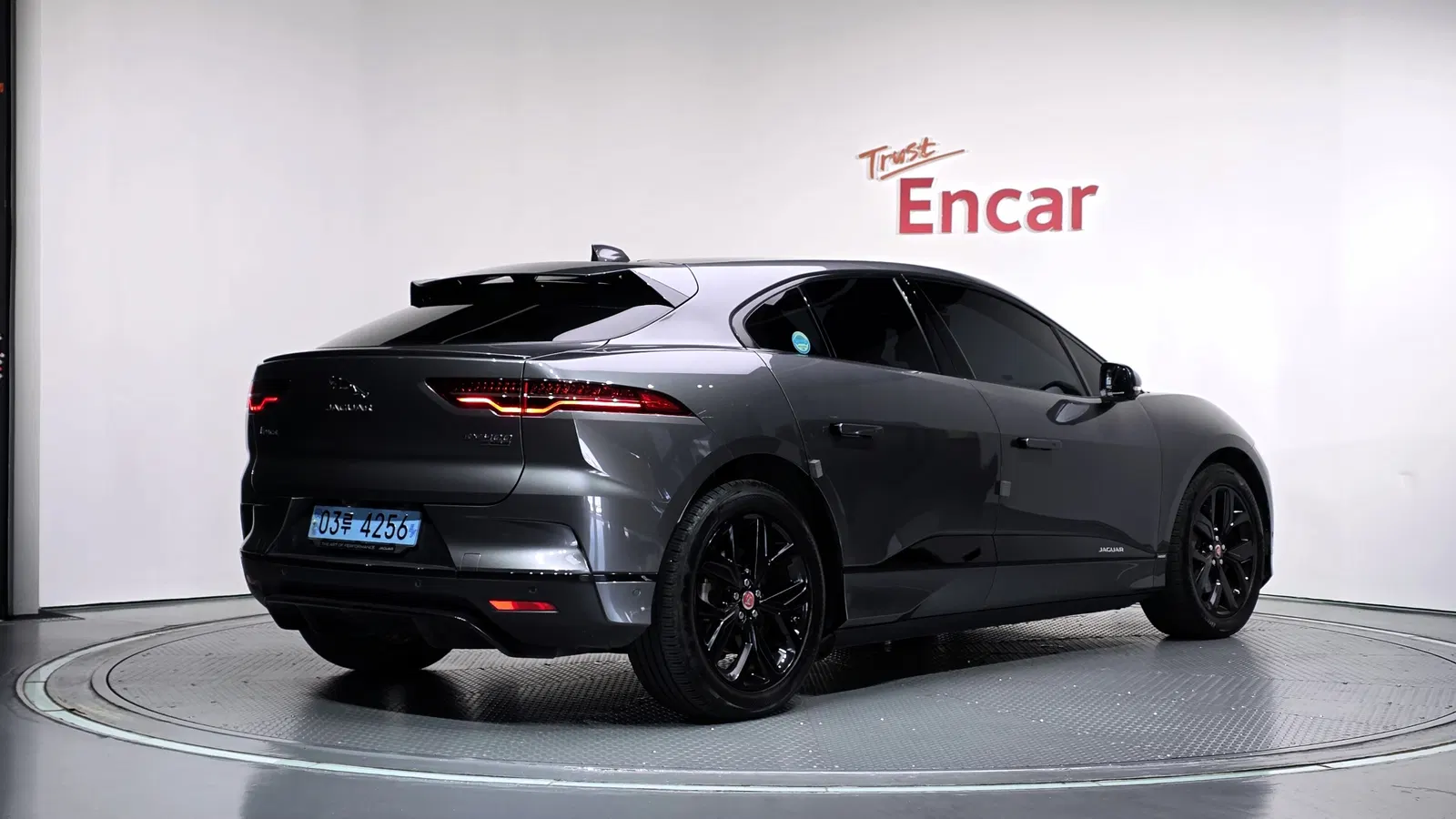Jaguar I-PACE EV400 HSE 2019 — photo 1 sur 33