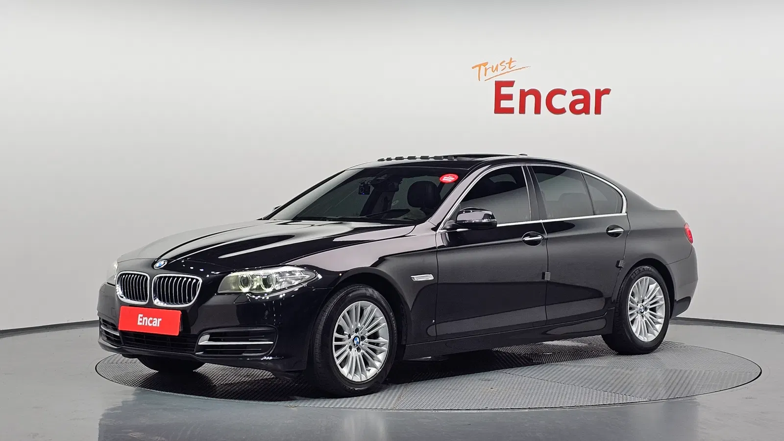 BMW Série 5 (F10) 520d xDrive 2015 — photo 1 sur 20