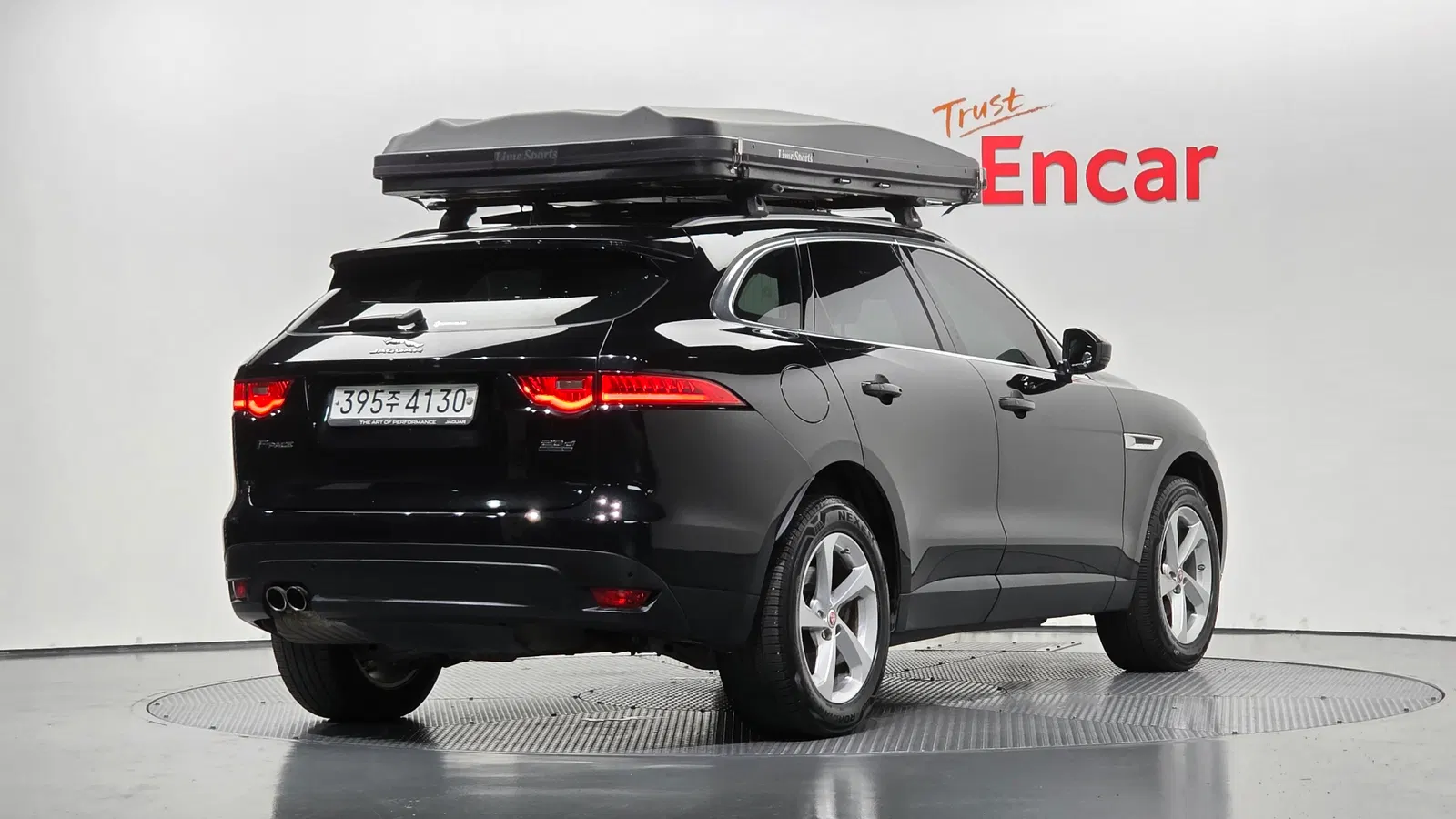 Jaguar F-PACE 20d Prestige 2019 — photo 1 sur 34