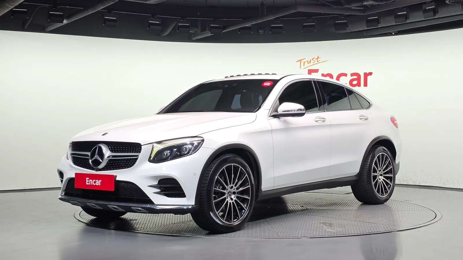 Mercedes-Benz GLC AMG Line · GLC300 4MATIC Coupé (X253) 2019 — photo 1 sur 20