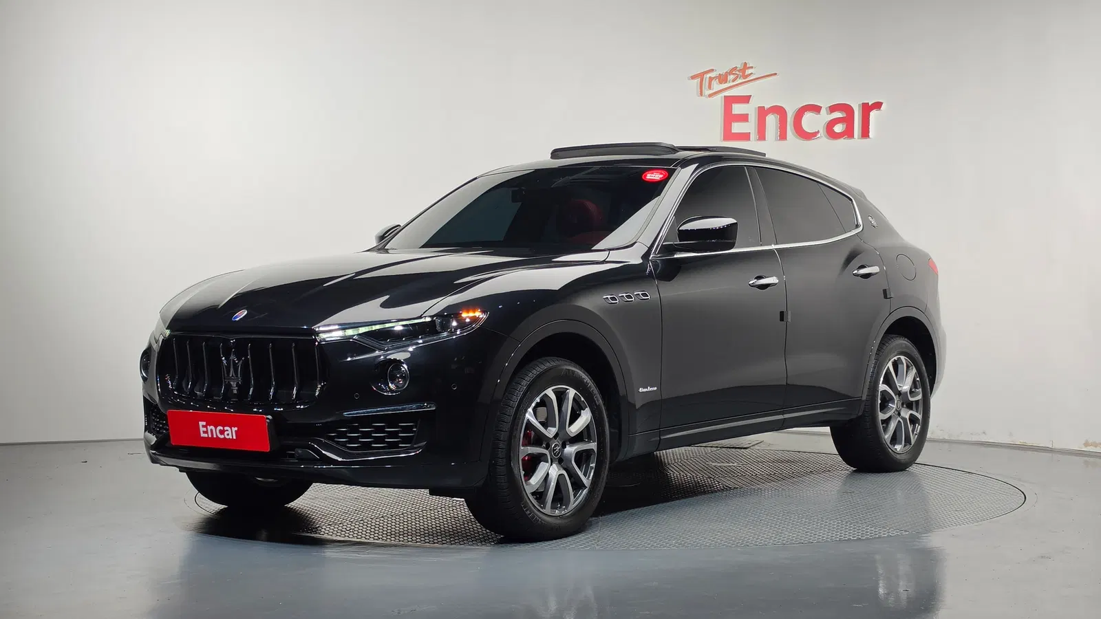 Maserati Levante 3.0 AWD GranLusso 2020 — photo 1 sur 41