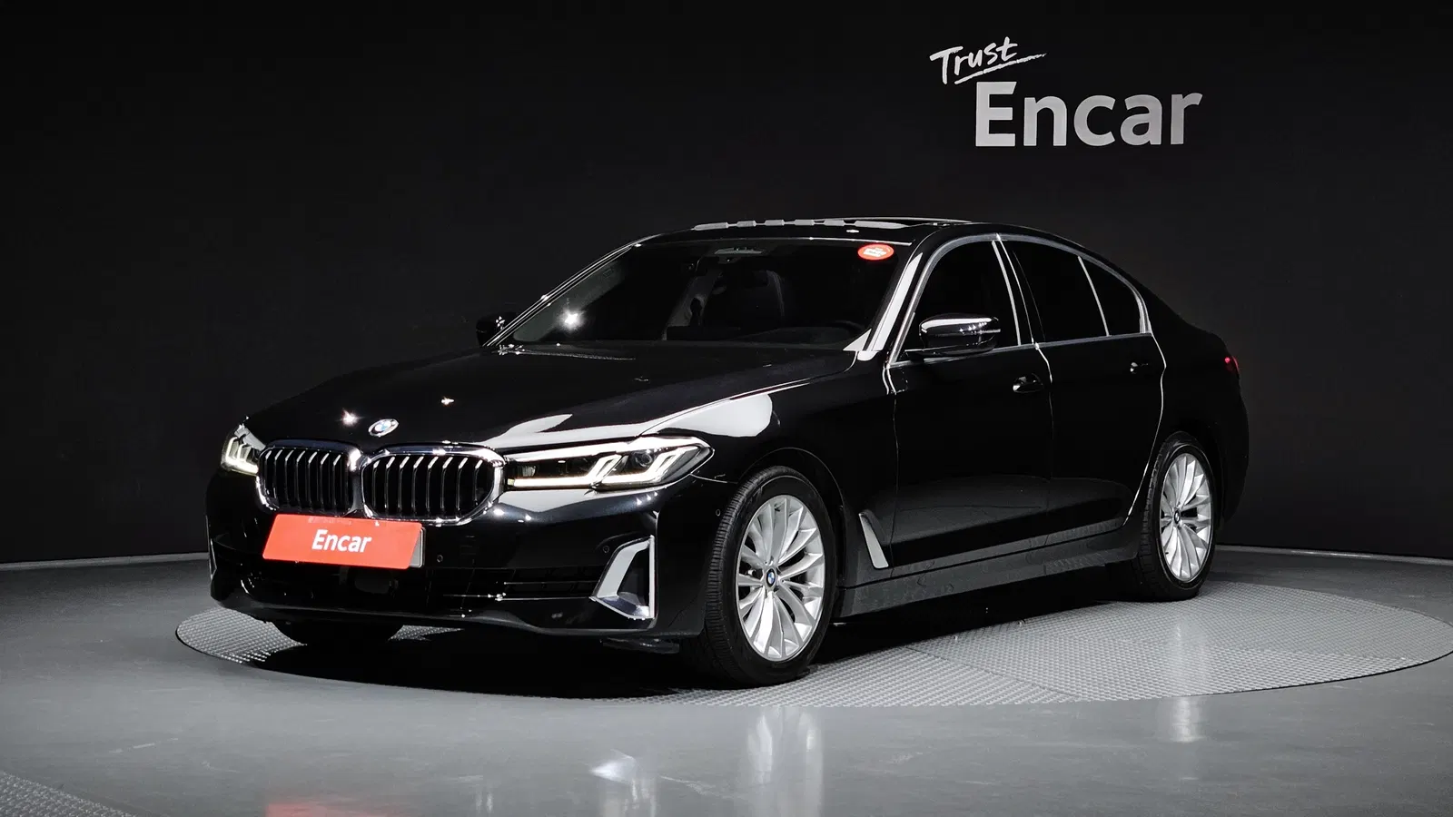 BMW Série 5 (G30) 523d Luxury 2023 — photo 1 sur 32