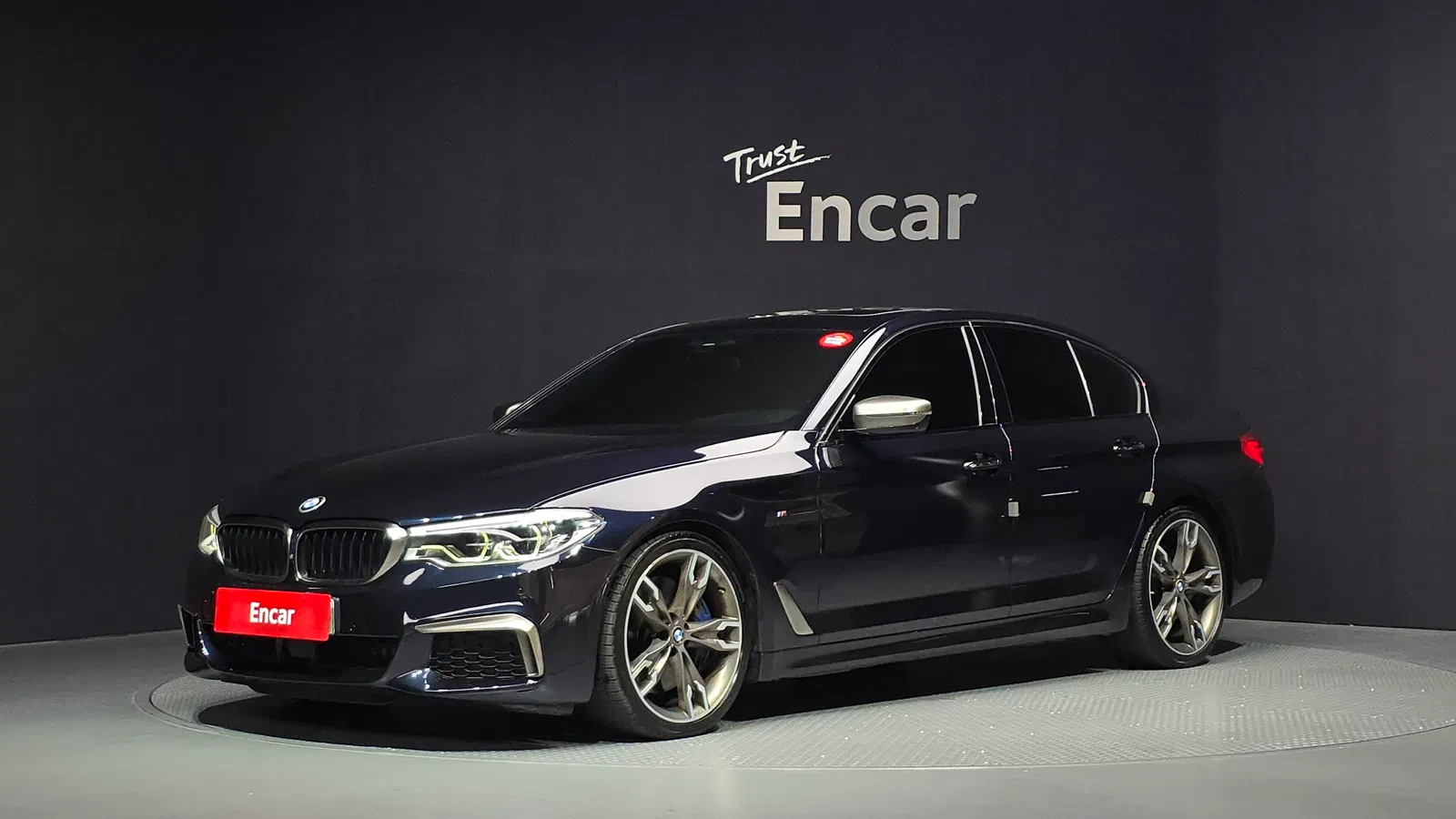 BMW Série 5 (G30) M550d xDrive 2018 — photo 1 sur 41