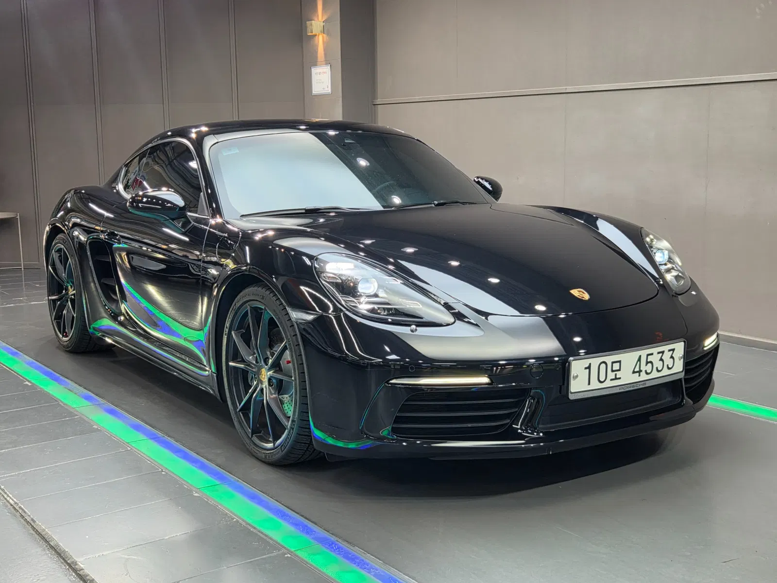 Porsche 718 Cayman 2.0 2018 — photo 1 sur 24