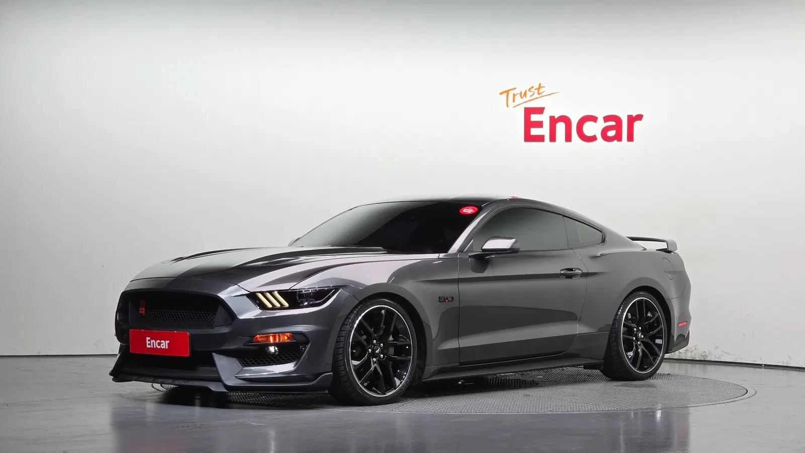 Ford Mustang GT Coupé 2017 — photo 1 sur 31