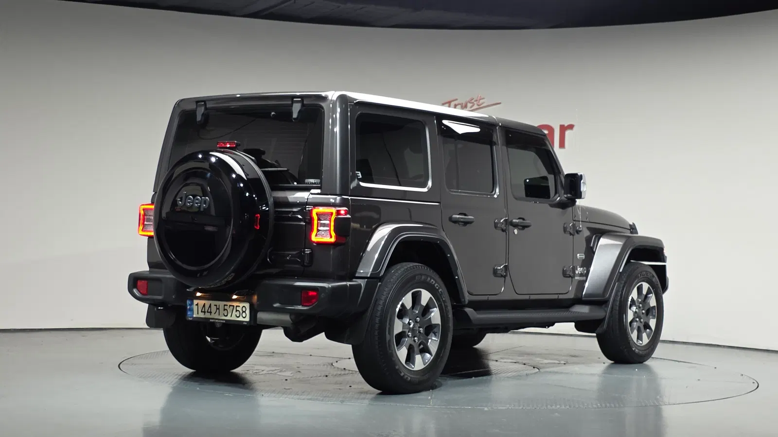 Jeep Wrangler (JL) 2.0 Overland 4 portes 2021 — photo 1 sur 32