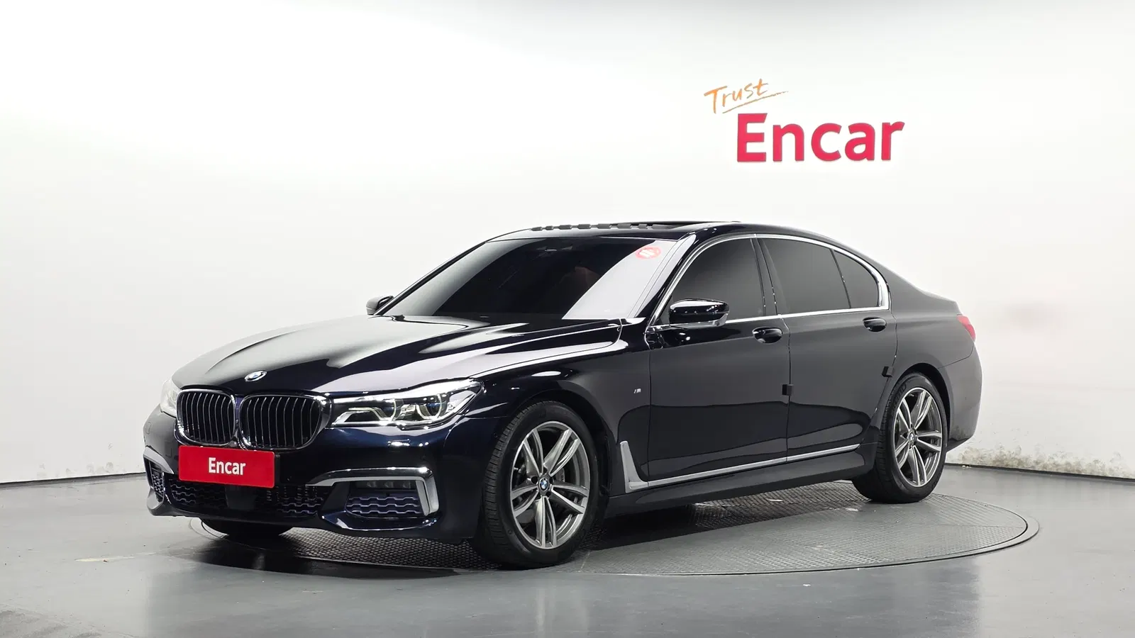 BMW Série 7 (G11) 730d xDrive M Sport 2018 — photo 1 sur 20
