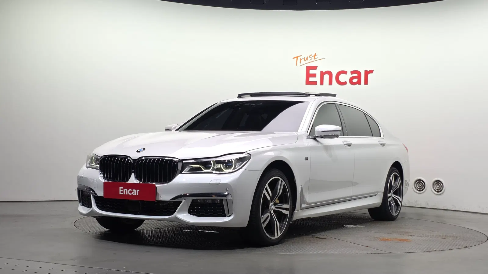 BMW Série 7 (G11) 740Ld xDrive M Sport 2018 — photo 1 sur 20