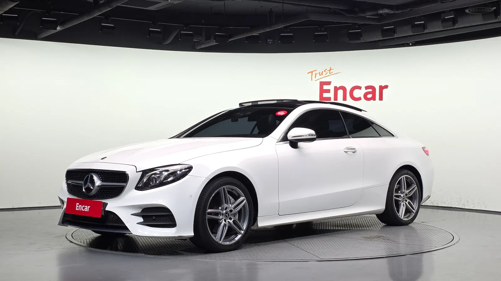 Mercedes-Benz Classe E E220d Coupé (W213) 2017 — photo 1 sur 20