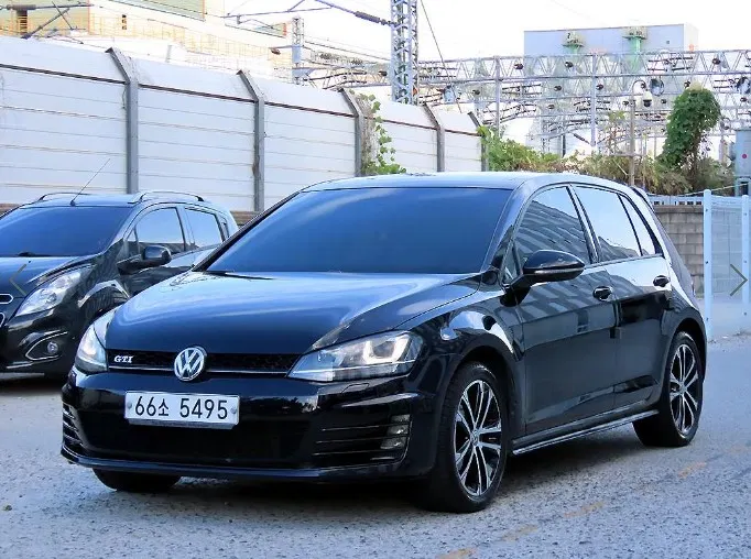 Volkswagen Golf 7e génération 1.4 TSI Premium 2014 — photo 1 sur 25