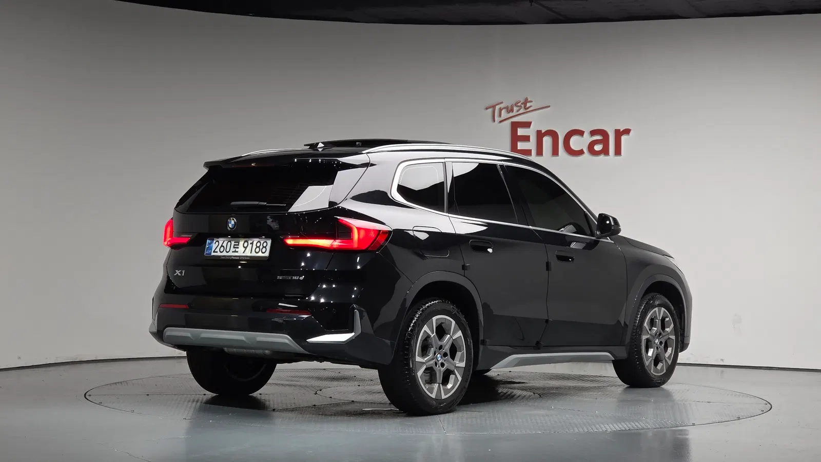 BMW X1 (U11) sDrive 18d xLine 2025 — photo 1 sur 38