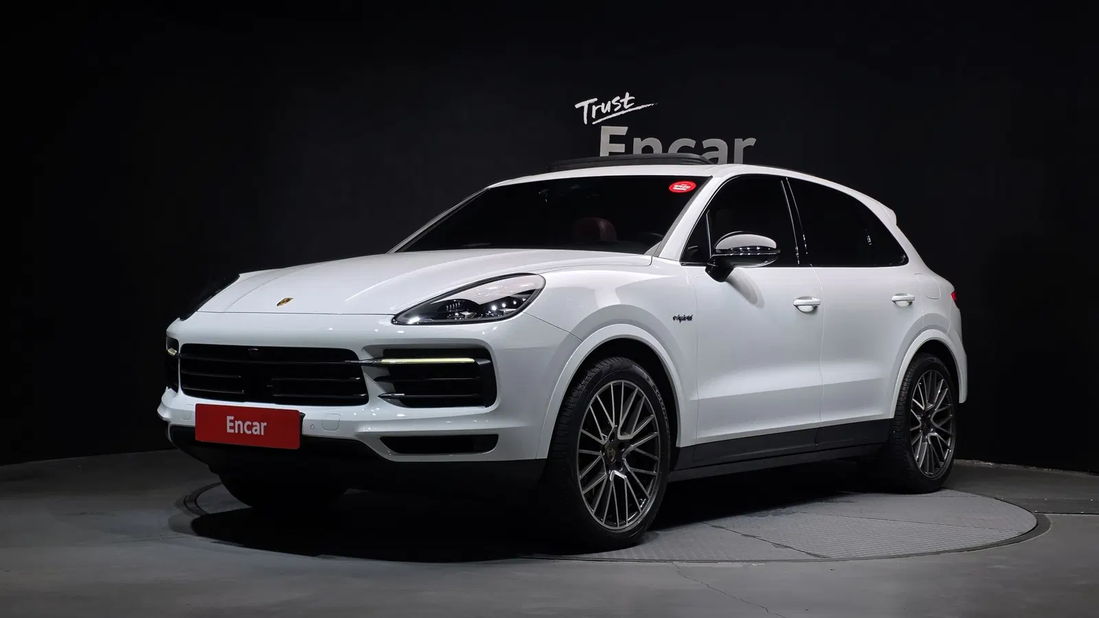 Porsche Cayenne (PO536) 3.0 E-Hybride 2021 — photo 1 sur 31