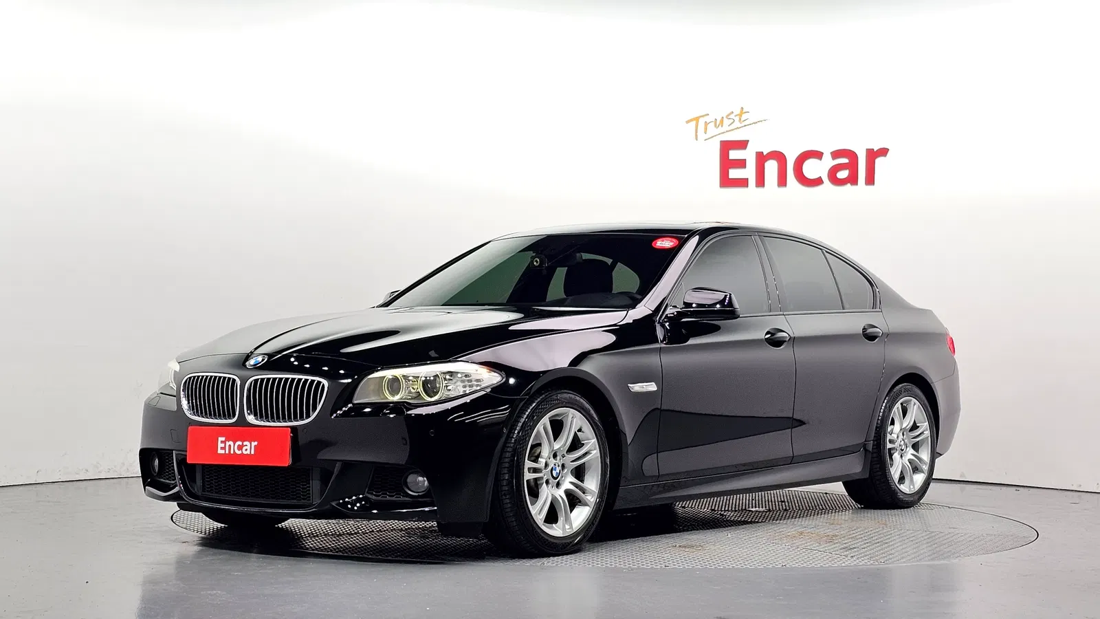 BMW Série 5 (F10) 528i M Sport 2013 — photo 1 sur 20