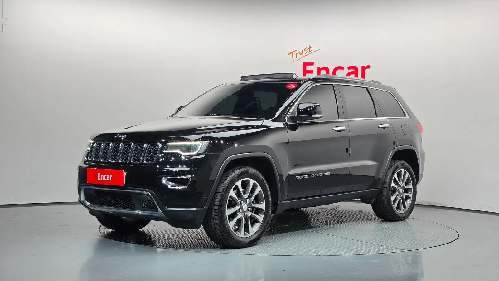 Jeep Grand Cherokee 3.6 Limited 2018 — photo 1 sur 37