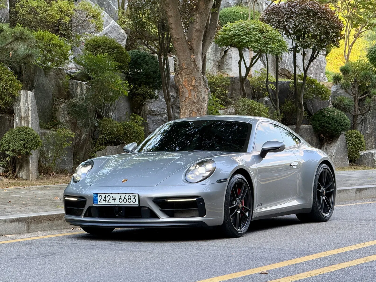 Porsche 911 (992) Carrera GTS 2023 — photo 1 sur 24