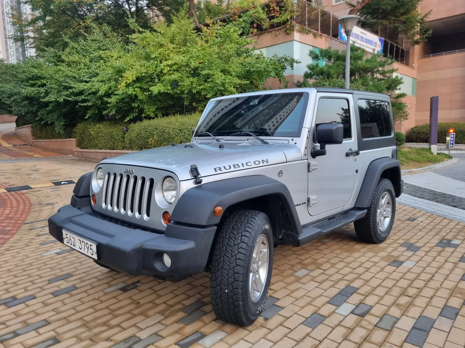 Jeep Wrangler (JK) 2.8 Diesel Rubicon 2 portes 2011 — photo 1 sur 26