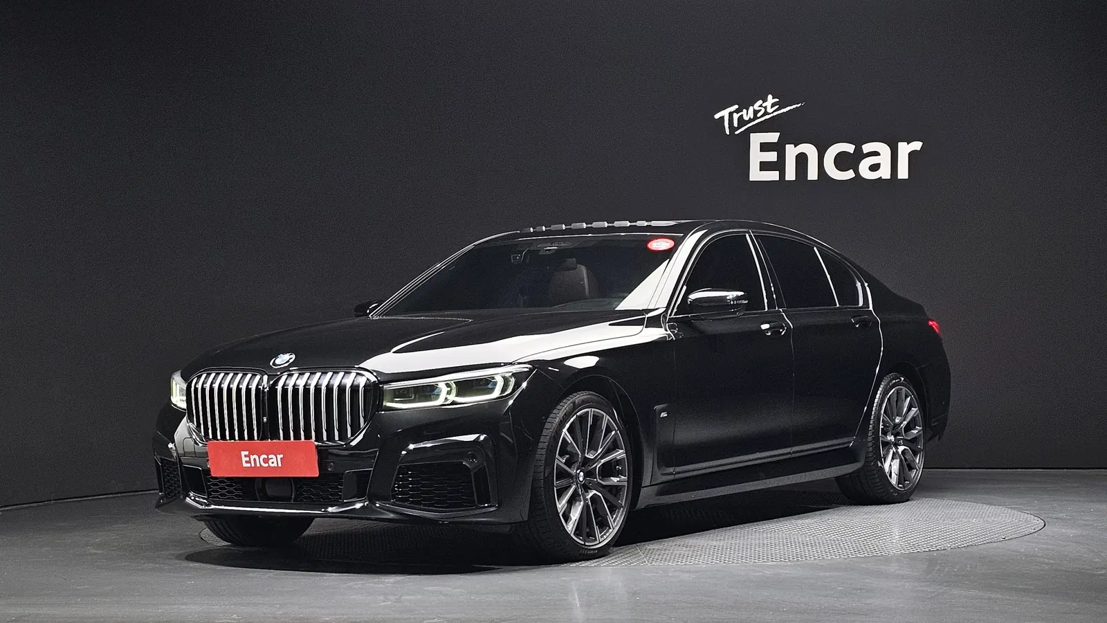 BMW Série 7 (G11) 730d xDrive M Sport 2022 — photo 1 sur 20