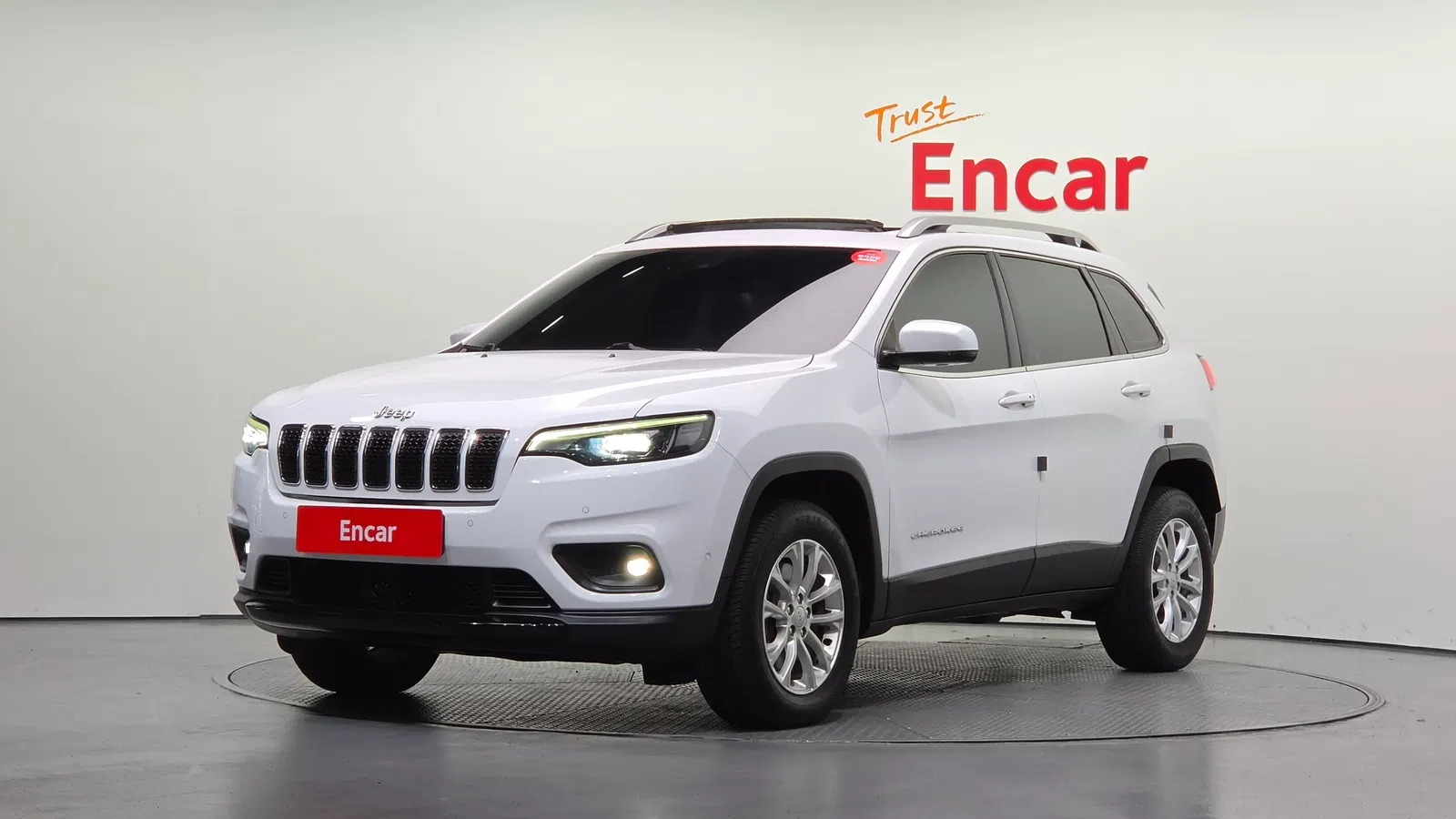 Jeep Cherokee(KL) 2.4 Longitude High AWD 2019 — photo 1 sur 20