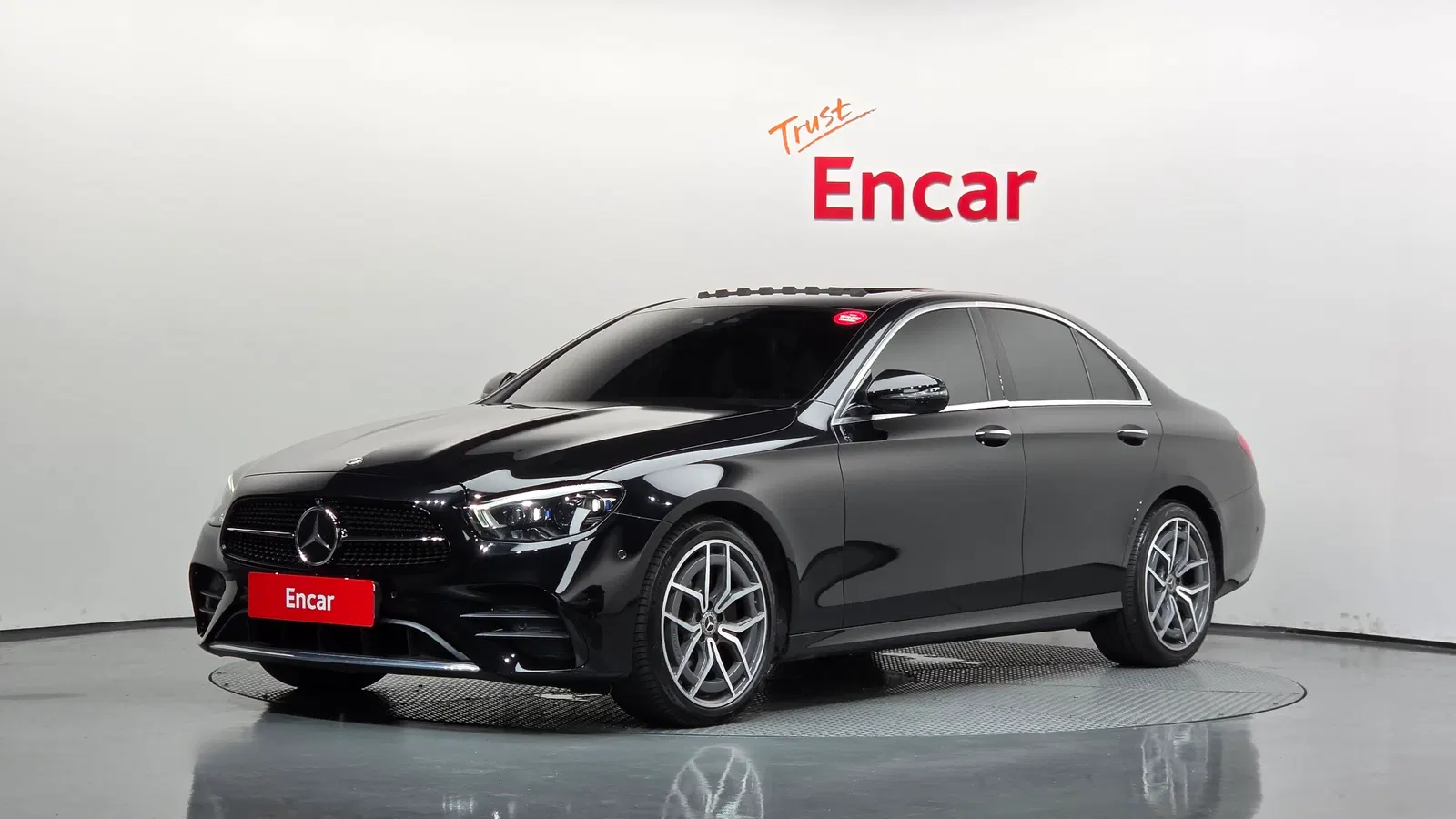 Mercedes-Benz Classe E AMG Line · E220d 4MATIC (W213) 2023 — photo 1 sur 20