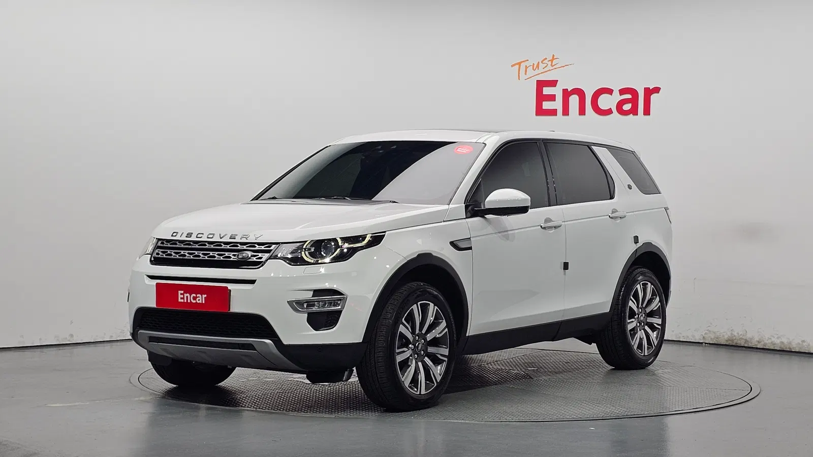Land Rover Discovery Sport 2.0 TD4 HSE Luxury 2017 — photo 1 sur 20