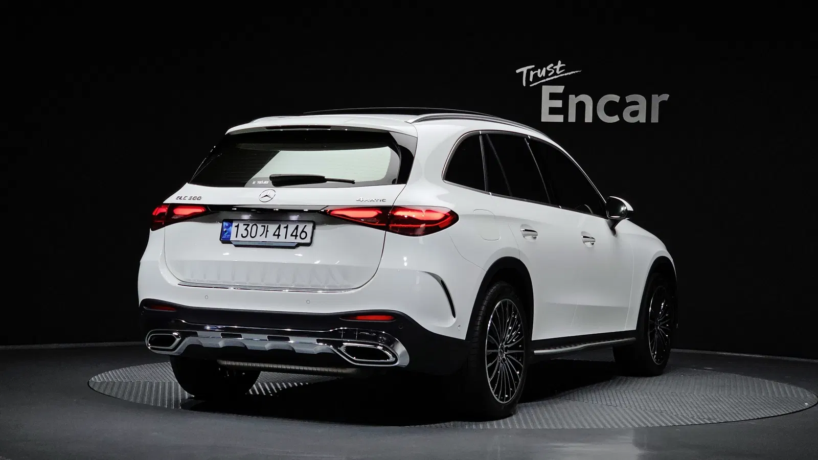 Mercedes-Benz GLC AMG Line · GLC300 4MATIC (X254) 2023 — photo 1 sur 36