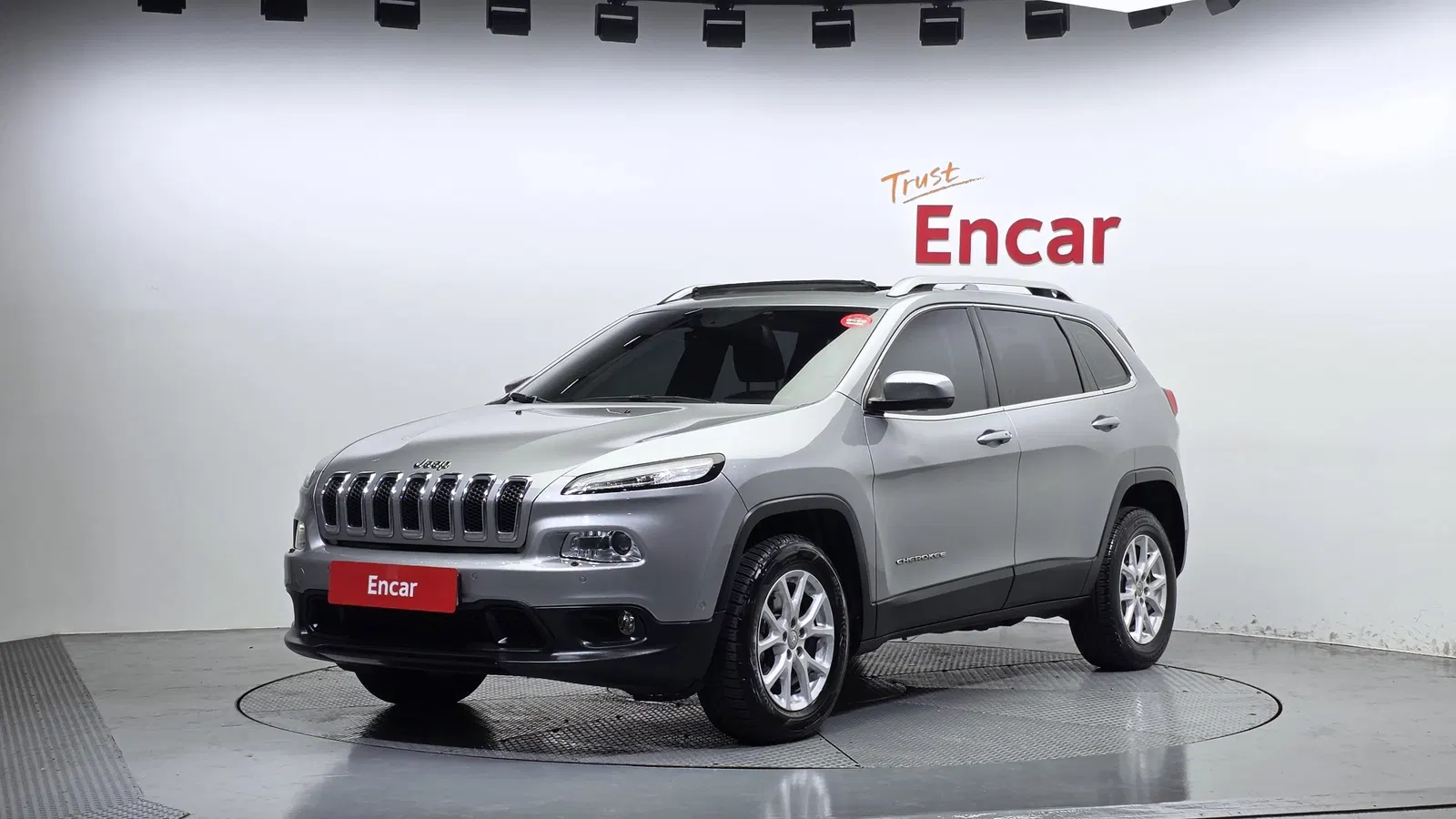 Jeep Cherokee(KL) 2.0 Diesel Longitude AWD 2015 — photo 1 sur 26