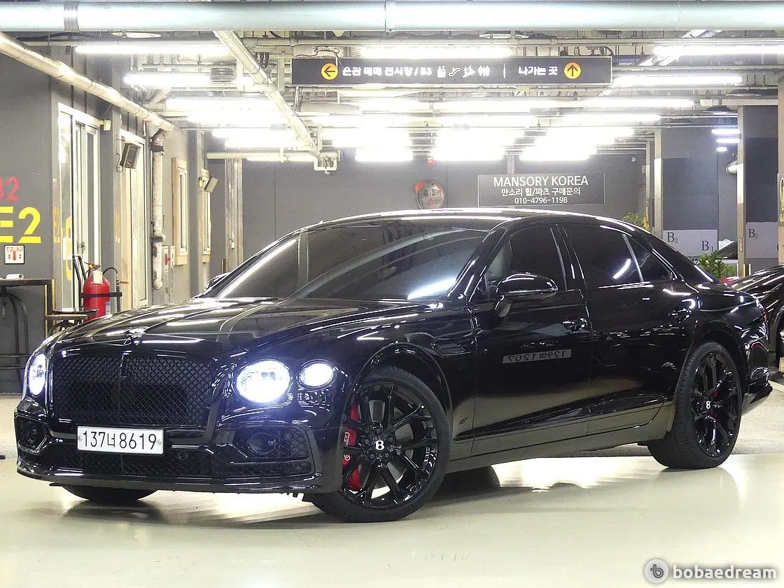 Bentley Flying Spur 3e génération 4.0 S 2024 — photo 1 sur 26