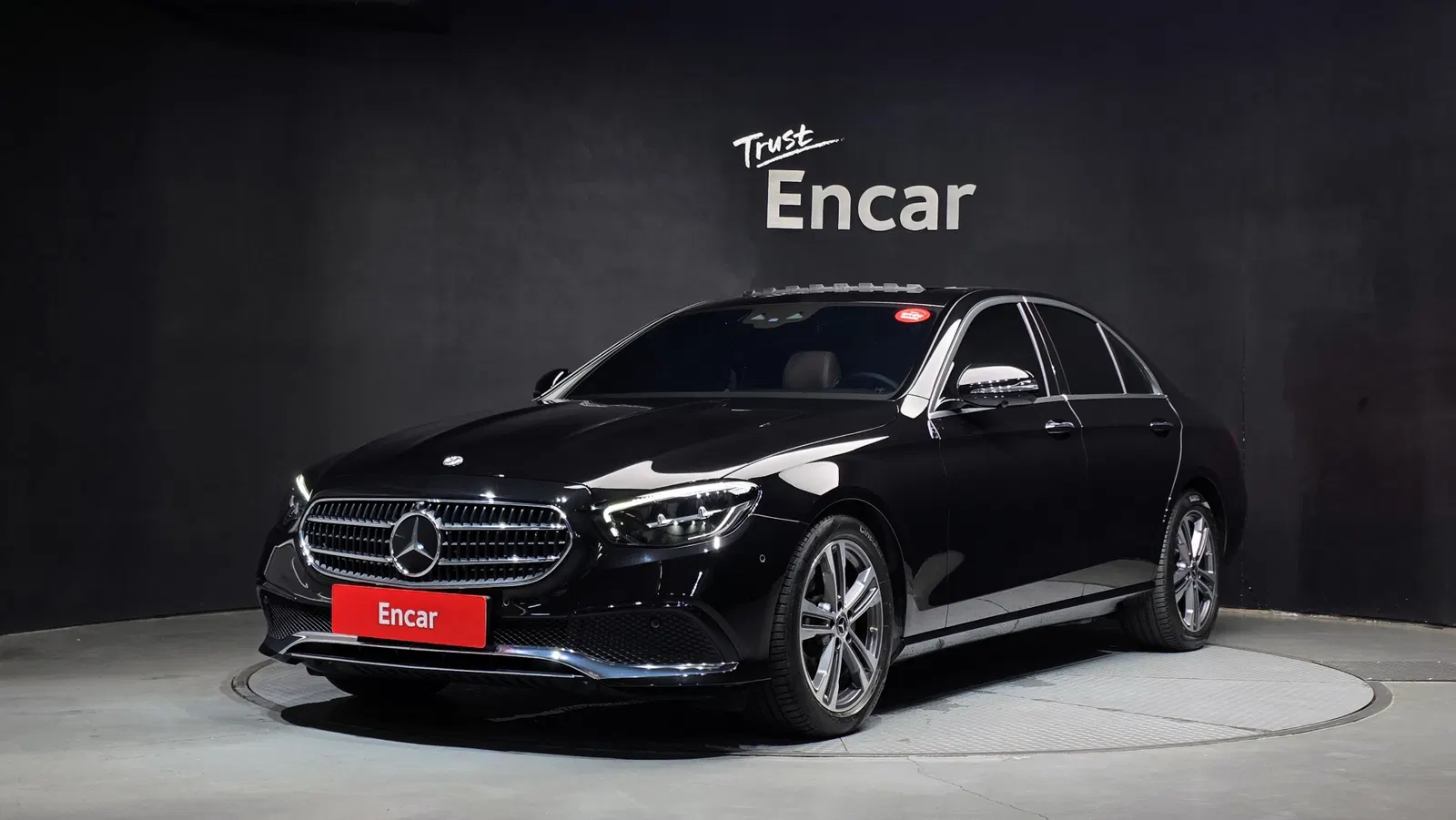 Mercedes-Benz Classe E E250 Avantgarde (W213) 2023 — photo 1 sur 32