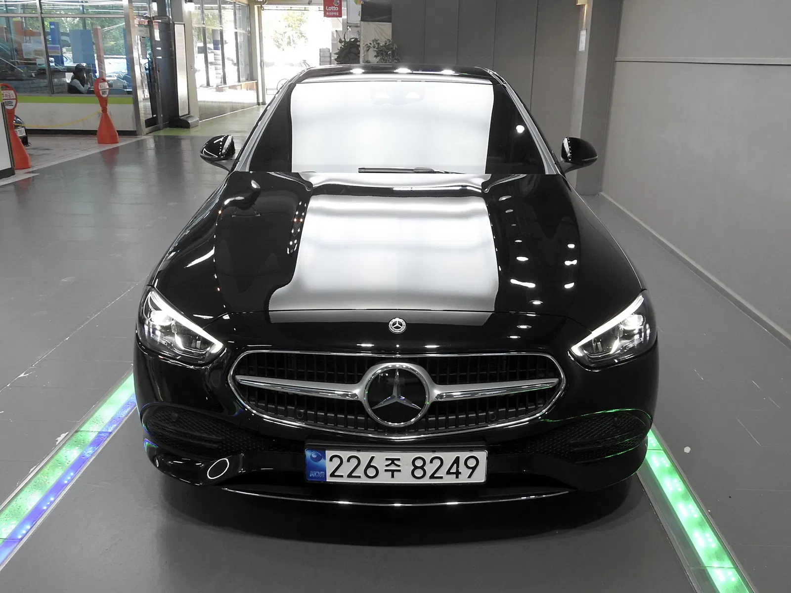 Mercedes-Benz Classe C C200 Avantgarde (W206) 2023 — photo 1 sur 26