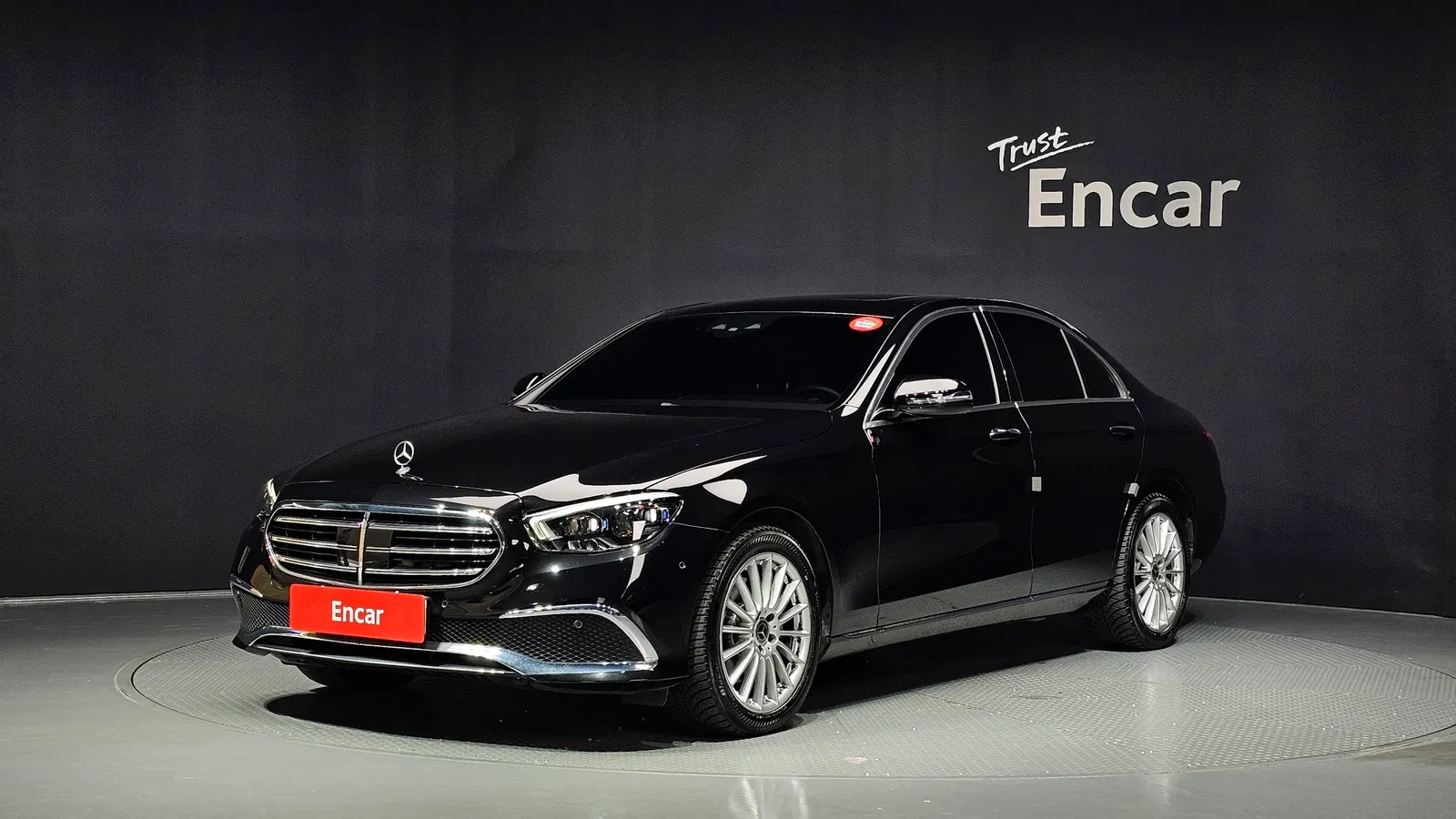 Mercedes-Benz Classe E E250 Exclusive (W213) 2021 — photo 1 sur 33