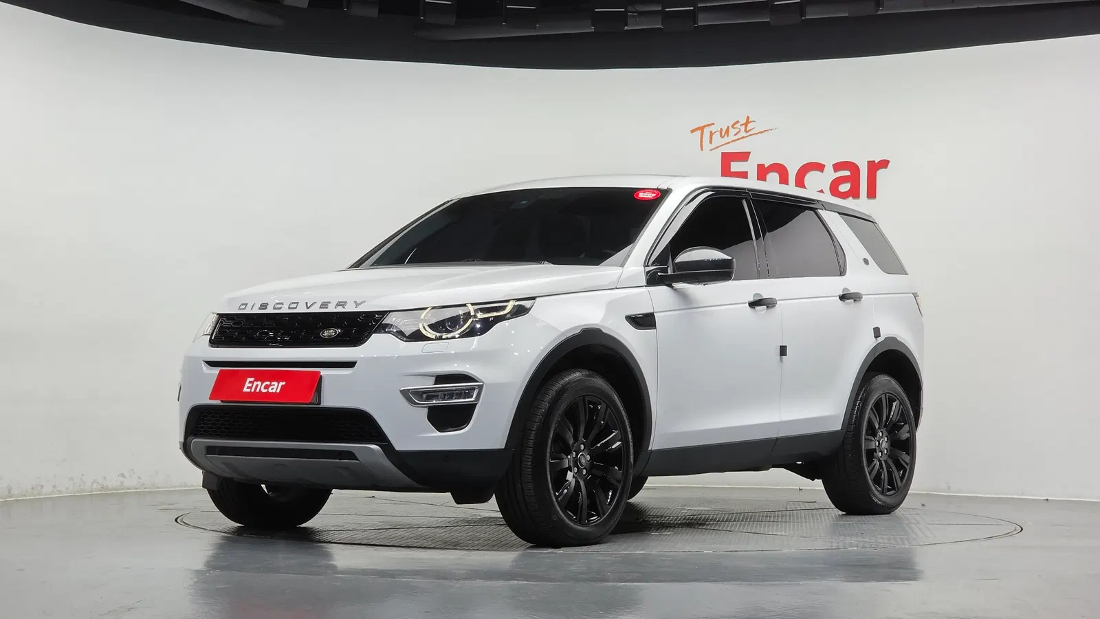 Land Rover Discovery Sport 2.0 TD4 HSE Luxury 2018 — photo 1 sur 26