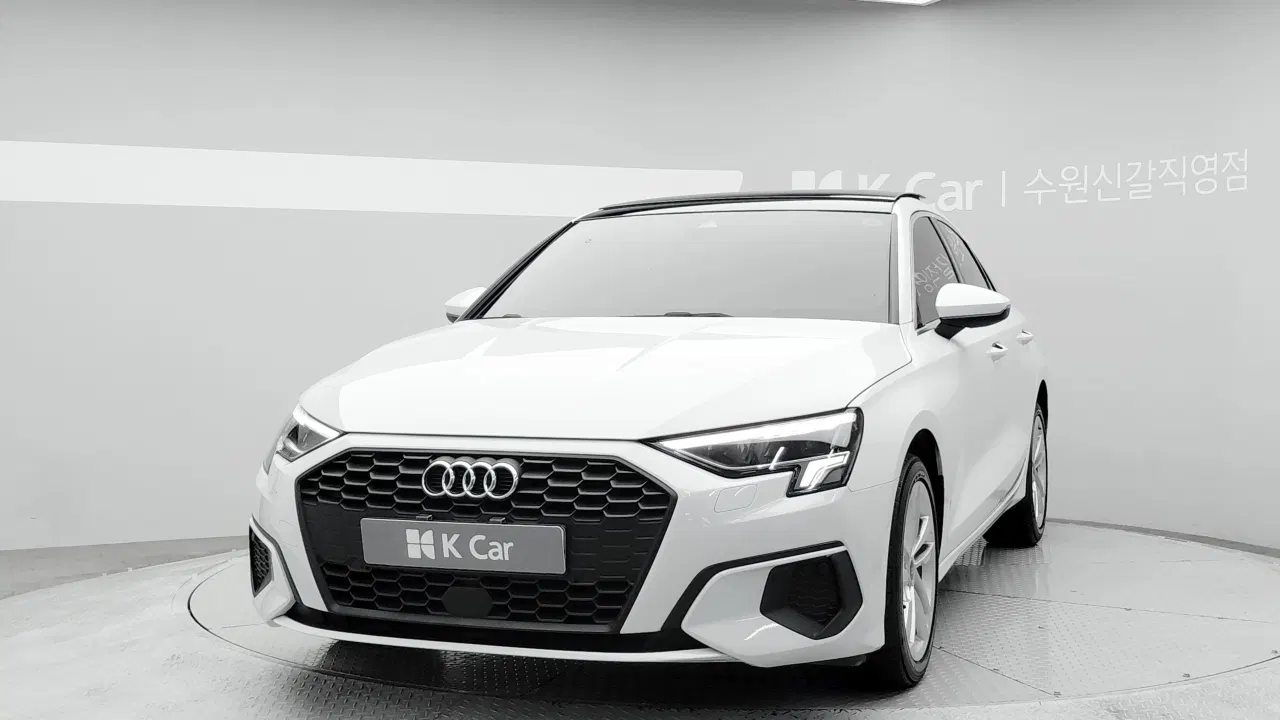 Audi A3 (8Y) 40 TFSI 2023 — photo 1 sur 26