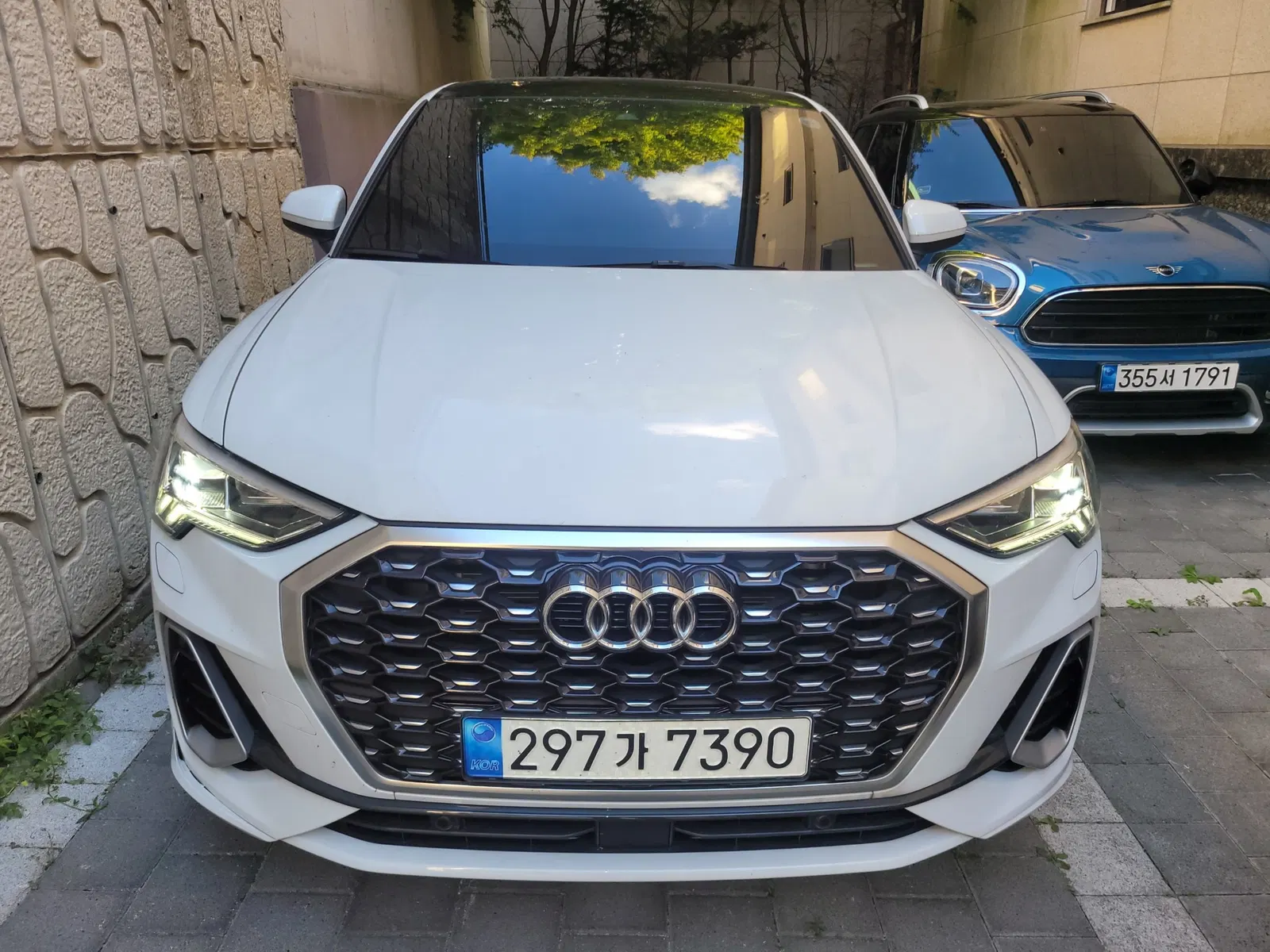 Audi Q3 (F3) 35 TDI Premium Sportback 2022 — photo 1 sur 17