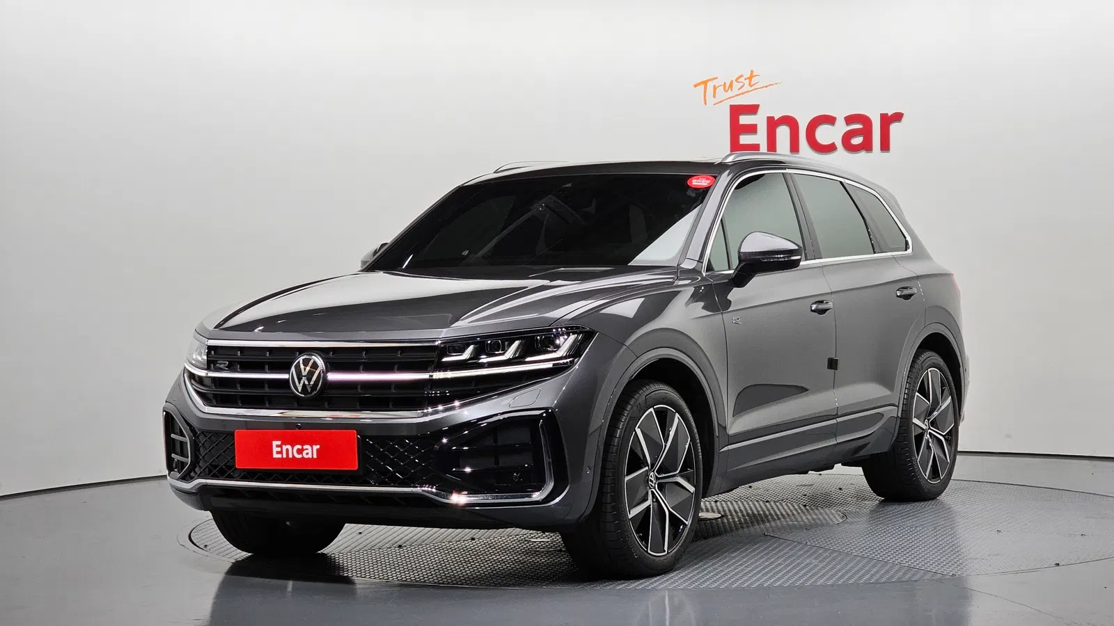Volkswagen Touareg 3e génération 3.0 TDI R-Line 2024 — photo 1 sur 56