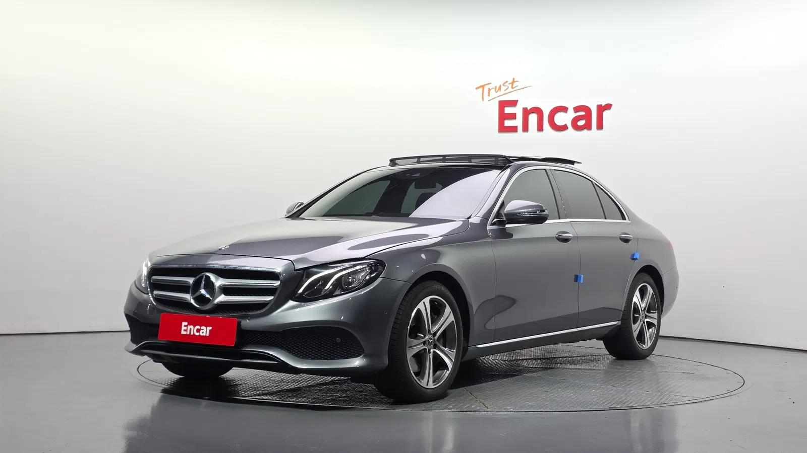 Mercedes-Benz Classe E E300 Avantgarde (W213) 2019 — photo 1 sur 20