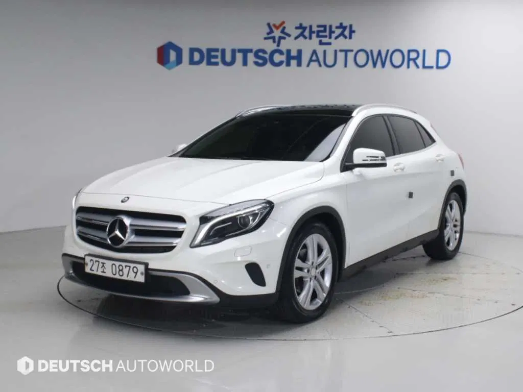 Mercedes-Benz GLA GLA200 d (X156) 2016 — photo 1 sur 26