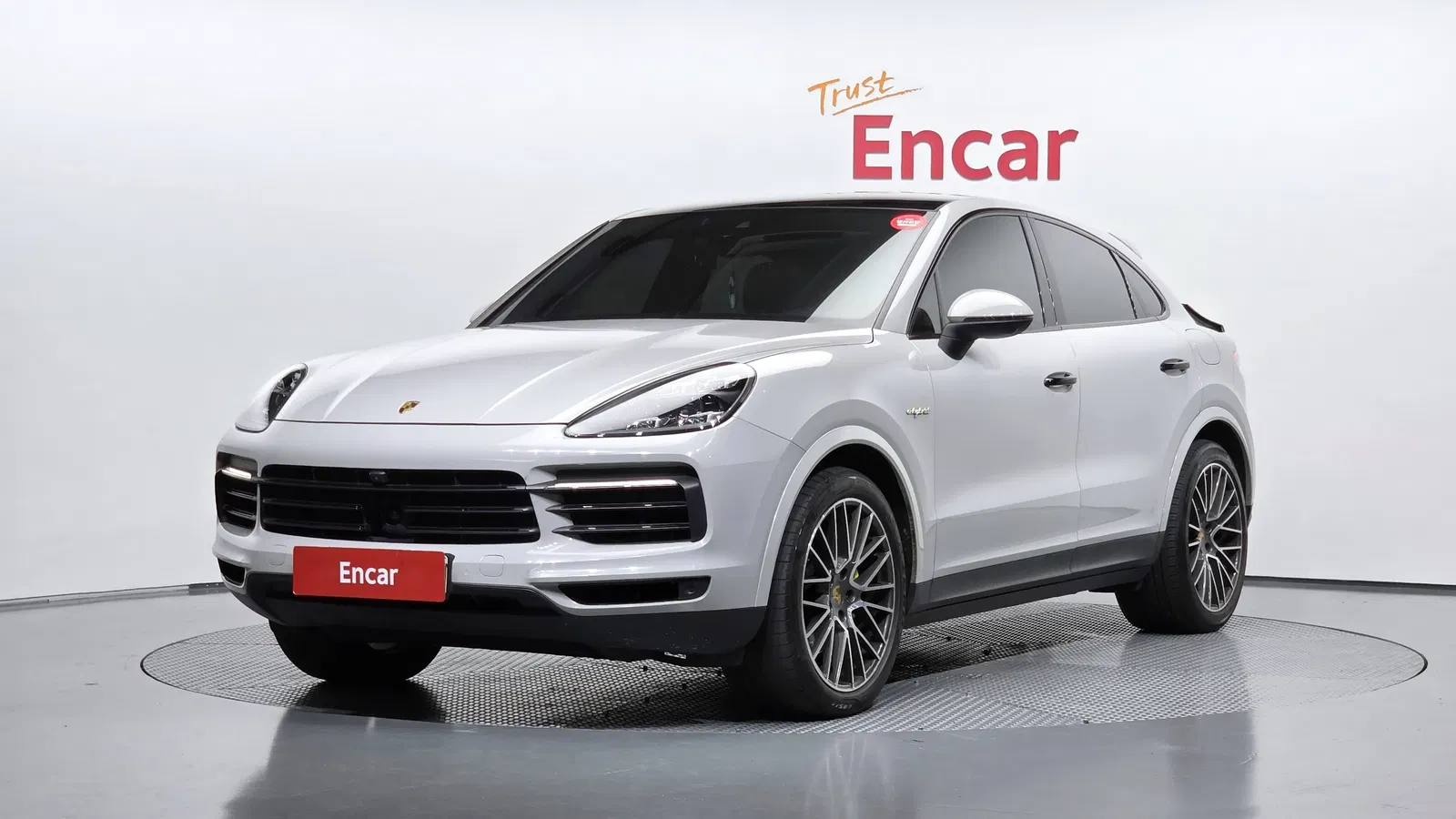 Porsche Cayenne (PO536) 3.0 E-Hybride Coupé 2020 — photo 1 sur 20