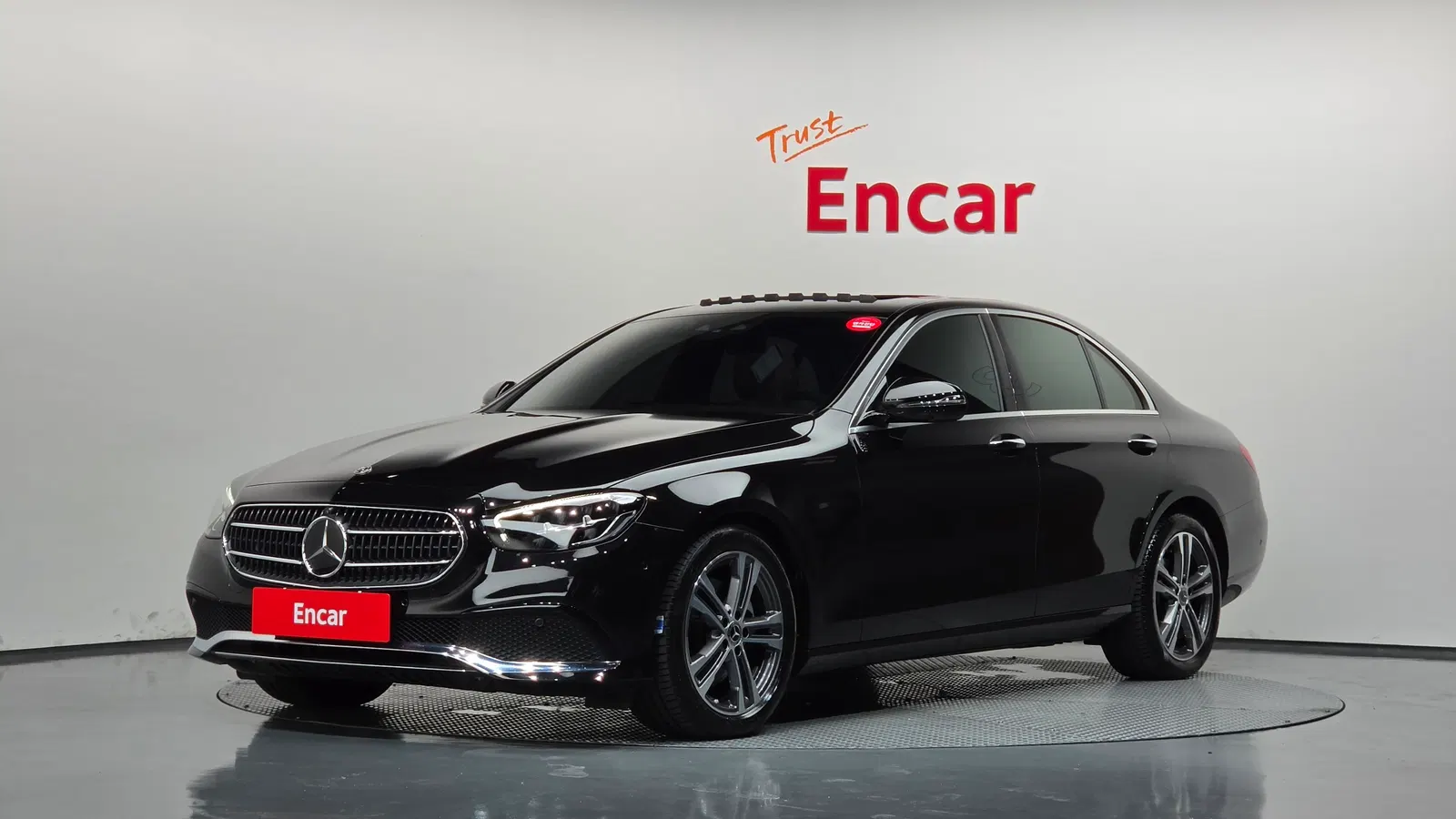 Mercedes-Benz Classe E E250 Avantgarde (W213) 2023 — photo 1 sur 35