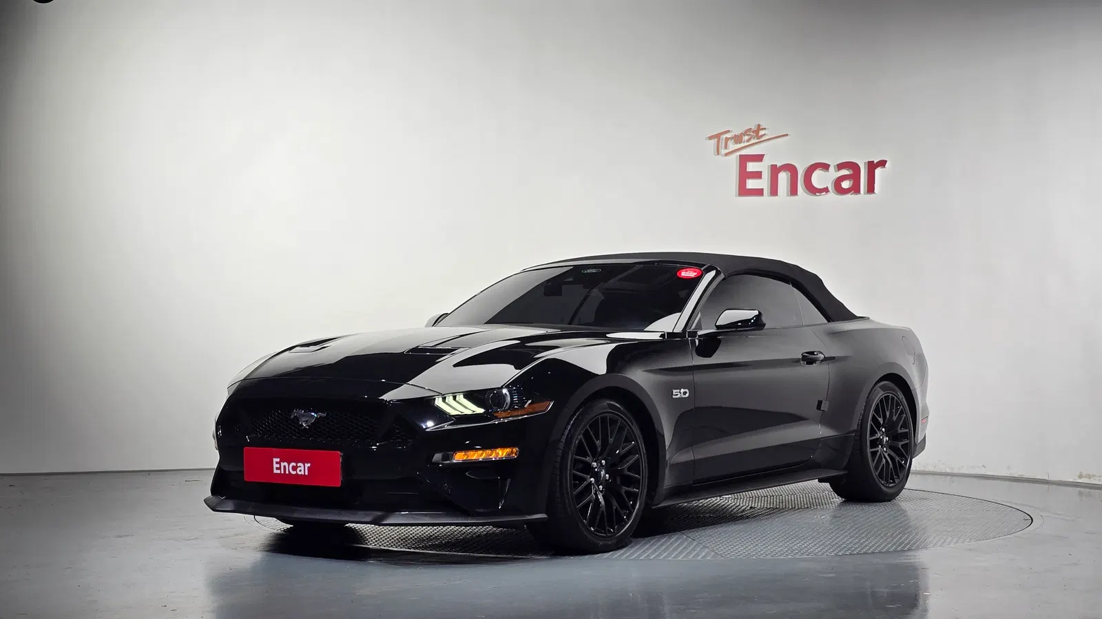 Ford Mustang GT Convertible 2022 — photo 1 sur 36