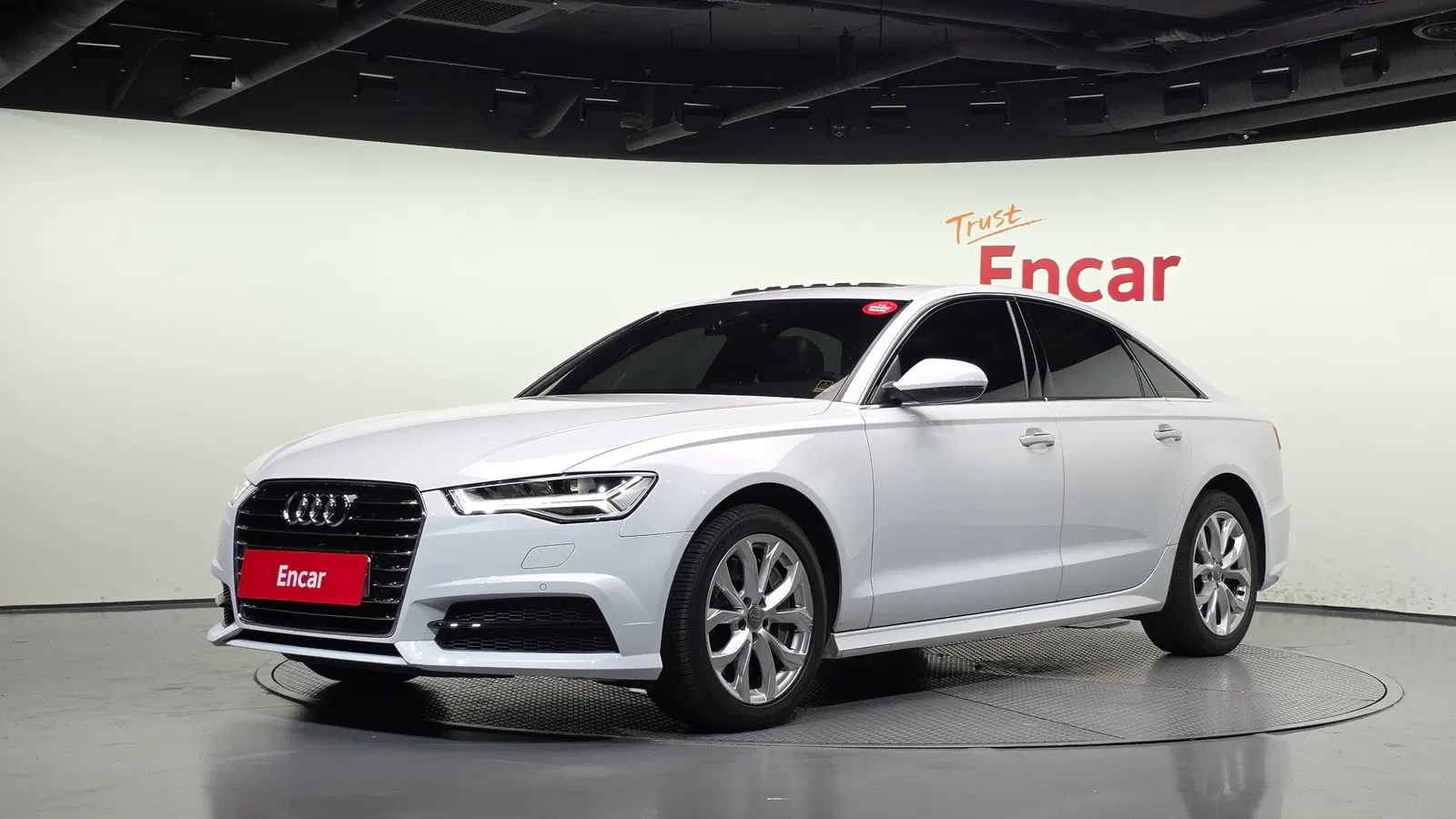 Audi A6 40 TFSI 2018 — photo 1 sur 33