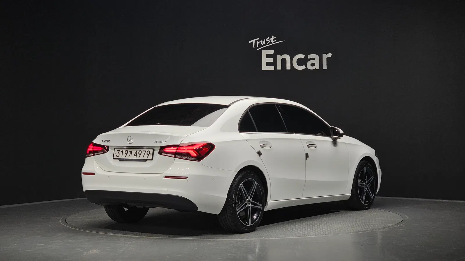Mercedes-Benz Classe A A250 4MATIC Berline (W177) 2020 — photo 1 sur 31