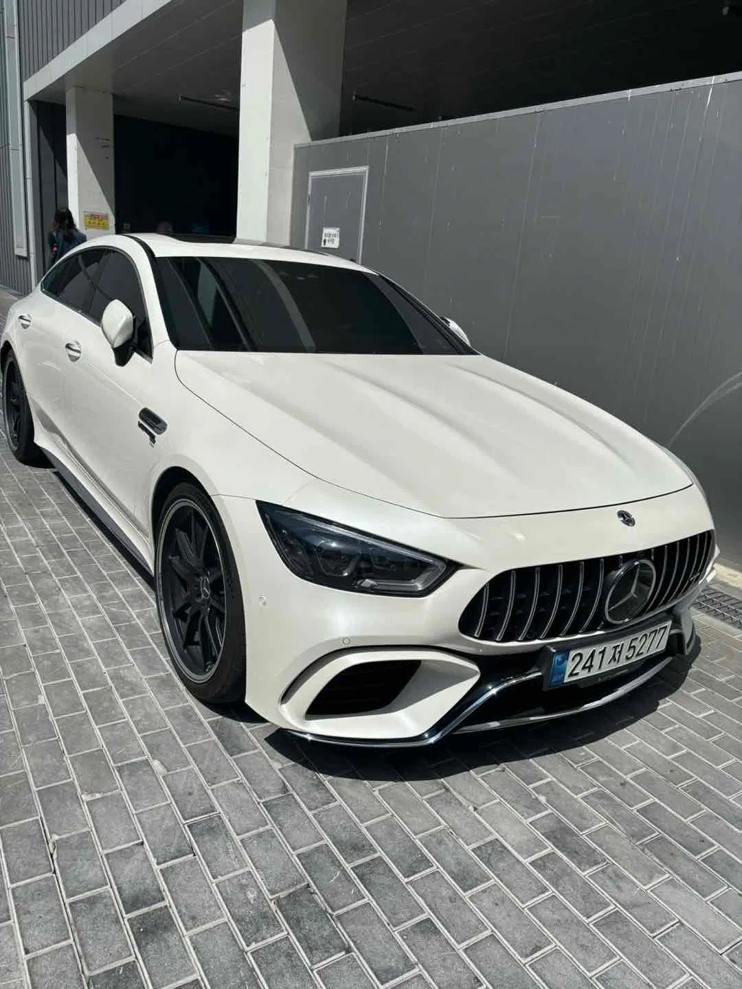 Mercedes-AMG AMG GT 4 portes 63 S 4MATIC+ 2020 — photo 1 sur 13