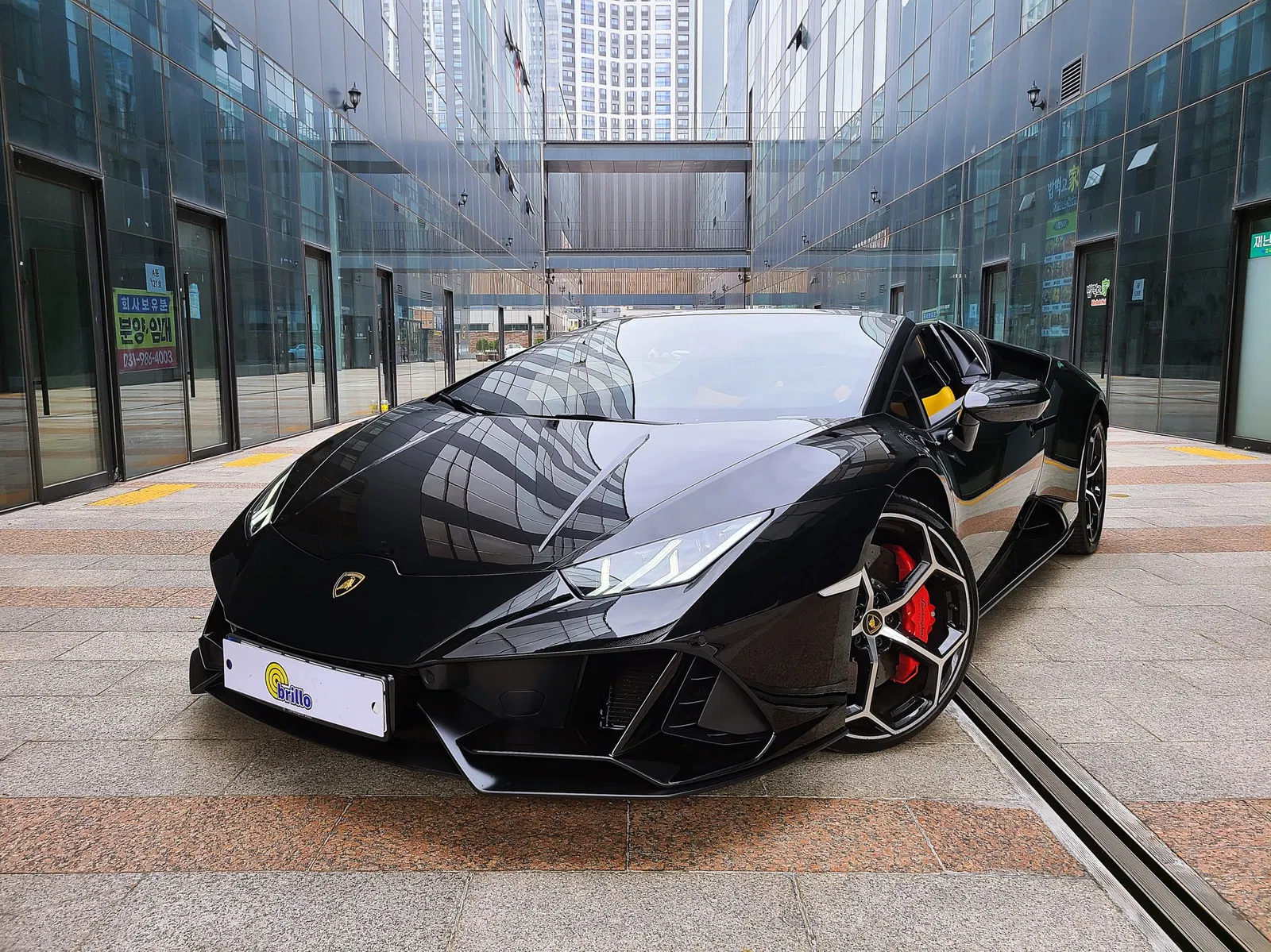 Lamborghini Huracán LP640-4 EVO Spyder 2023 — photo 1 sur 26