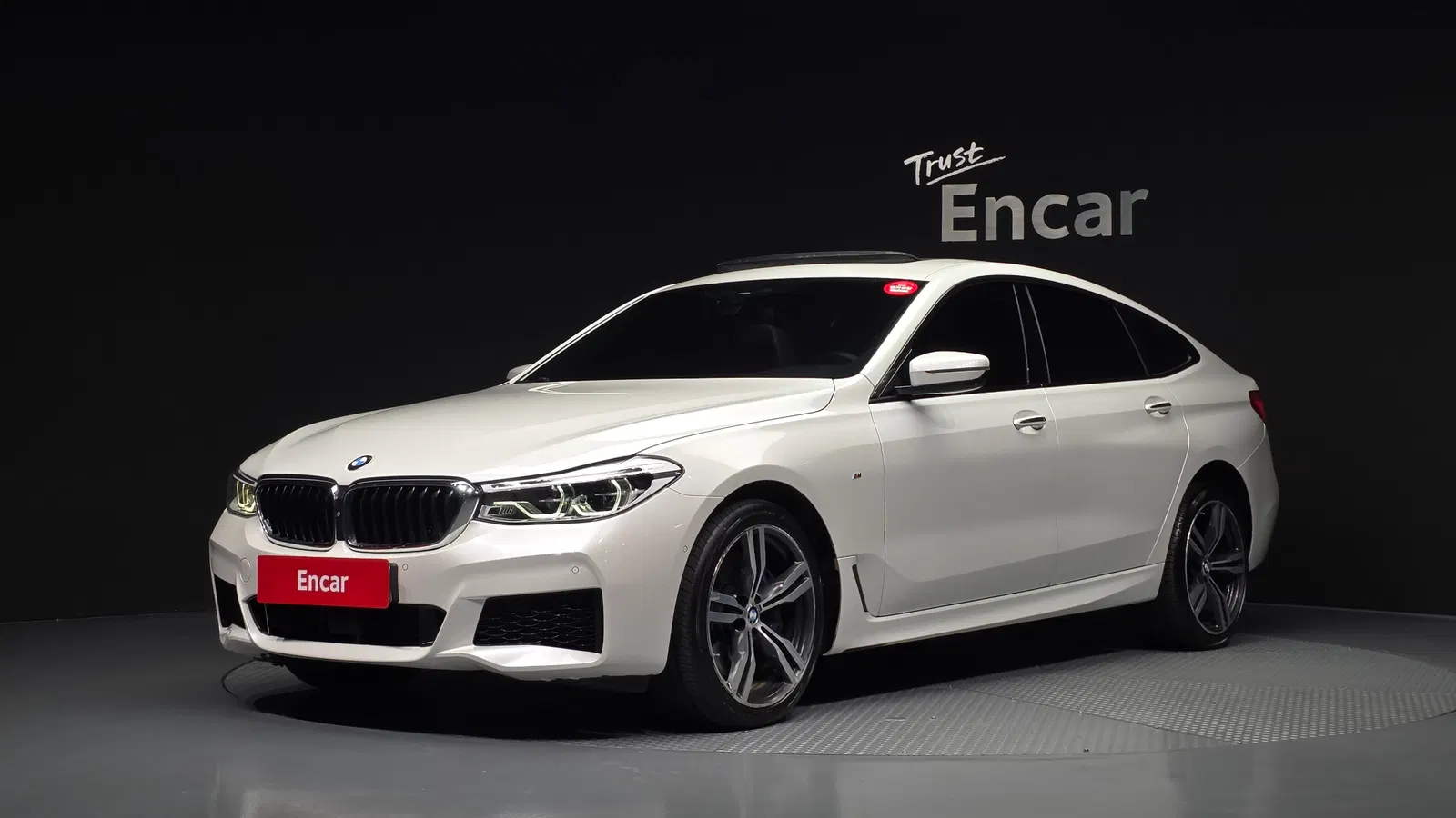 BMW Série 6 GT (G32) 640i xDrive M Sport 2018 — photo 1 sur 41