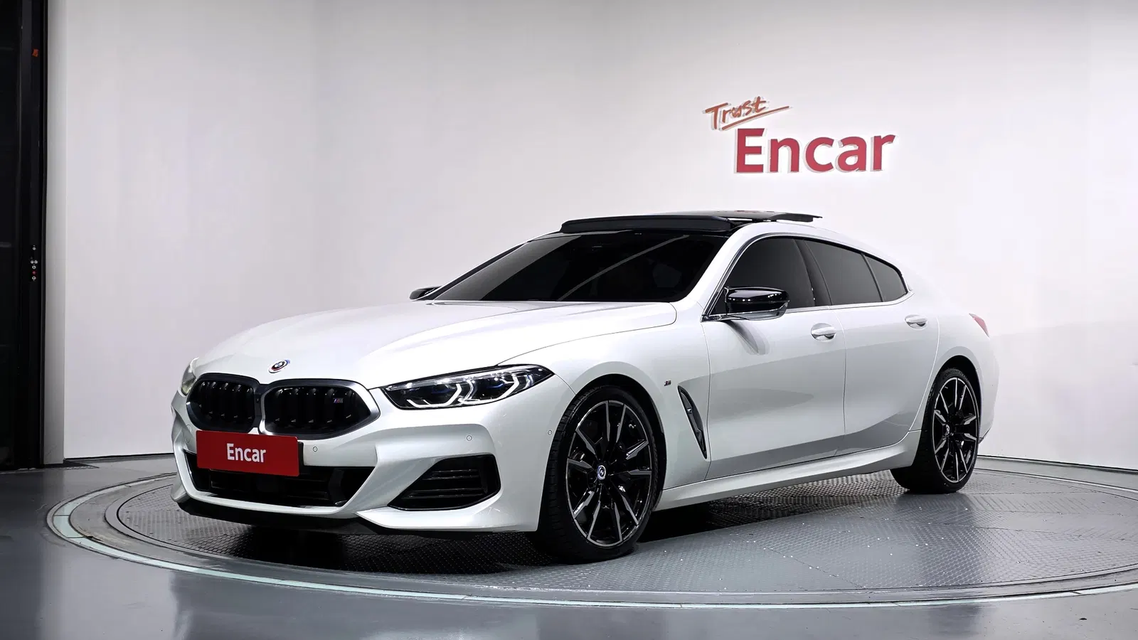 BMW Série 8 (G15) M850i xDrive GranCoupé 2022 — photo 1 sur 20